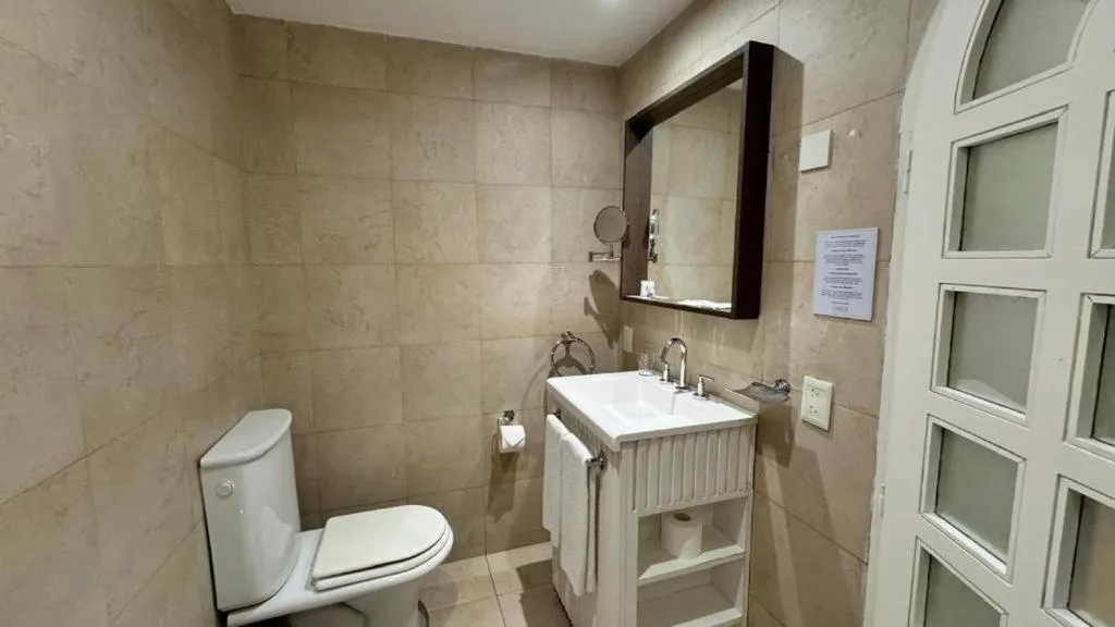 Gardi Hotel & Suites