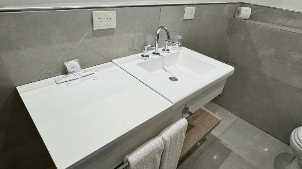 Gardi Hotel & Suites