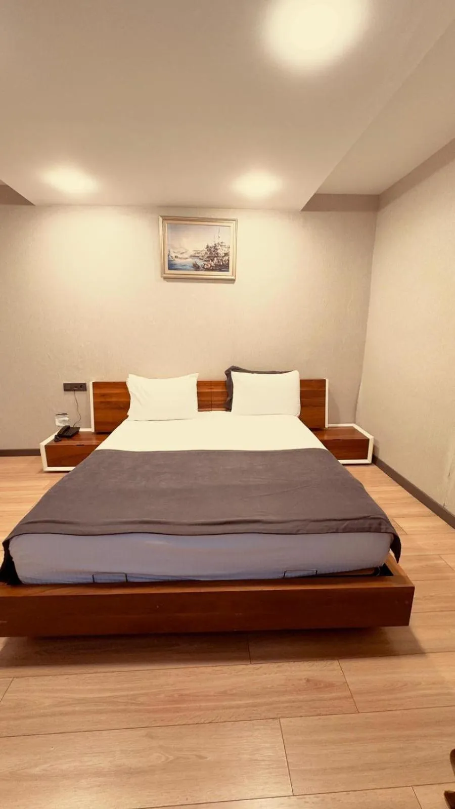 Bed in The Green Park Taksim