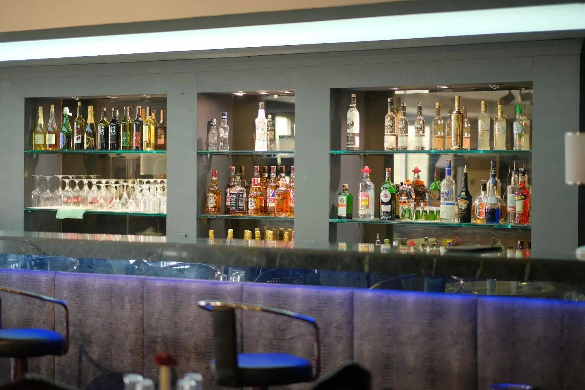 Lounge or bar in The Green Park Bostancı Lounge or bar in The Green Park Bostancı