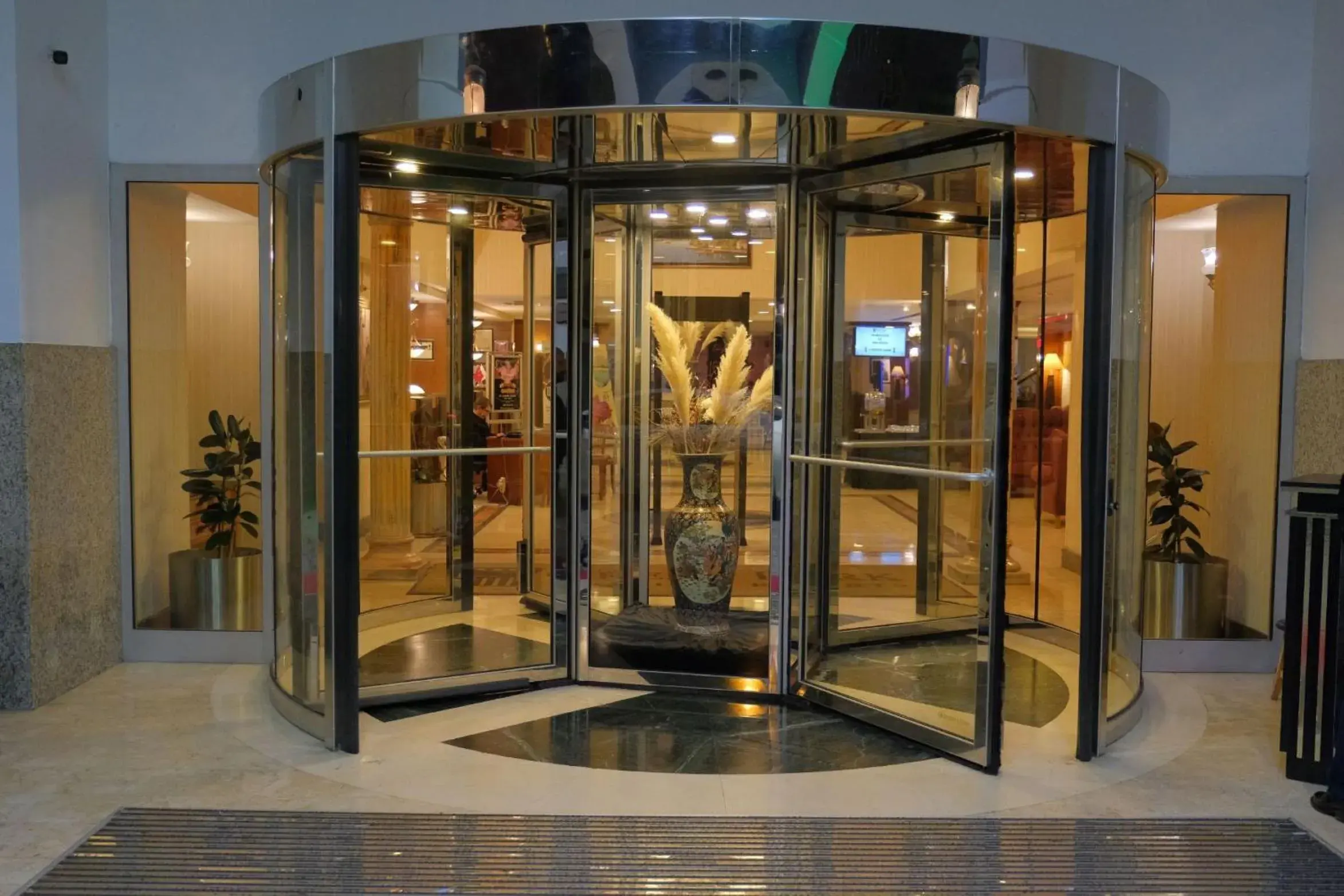 Facade/entrance in The Green Park Bostancı Facade/entrance in The Green Park Bostancı