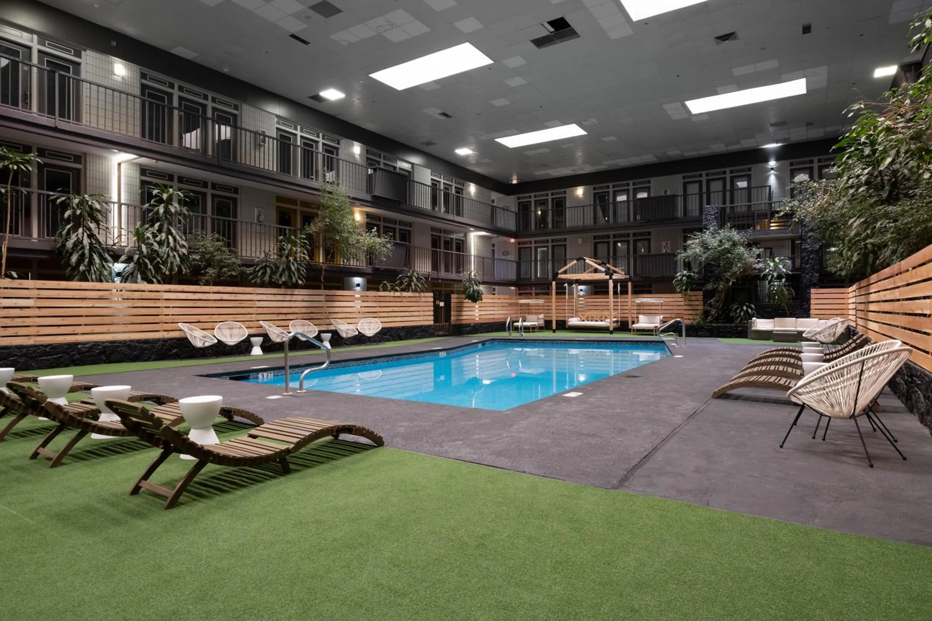 Pool view in Cactus Cove Inn and Suites