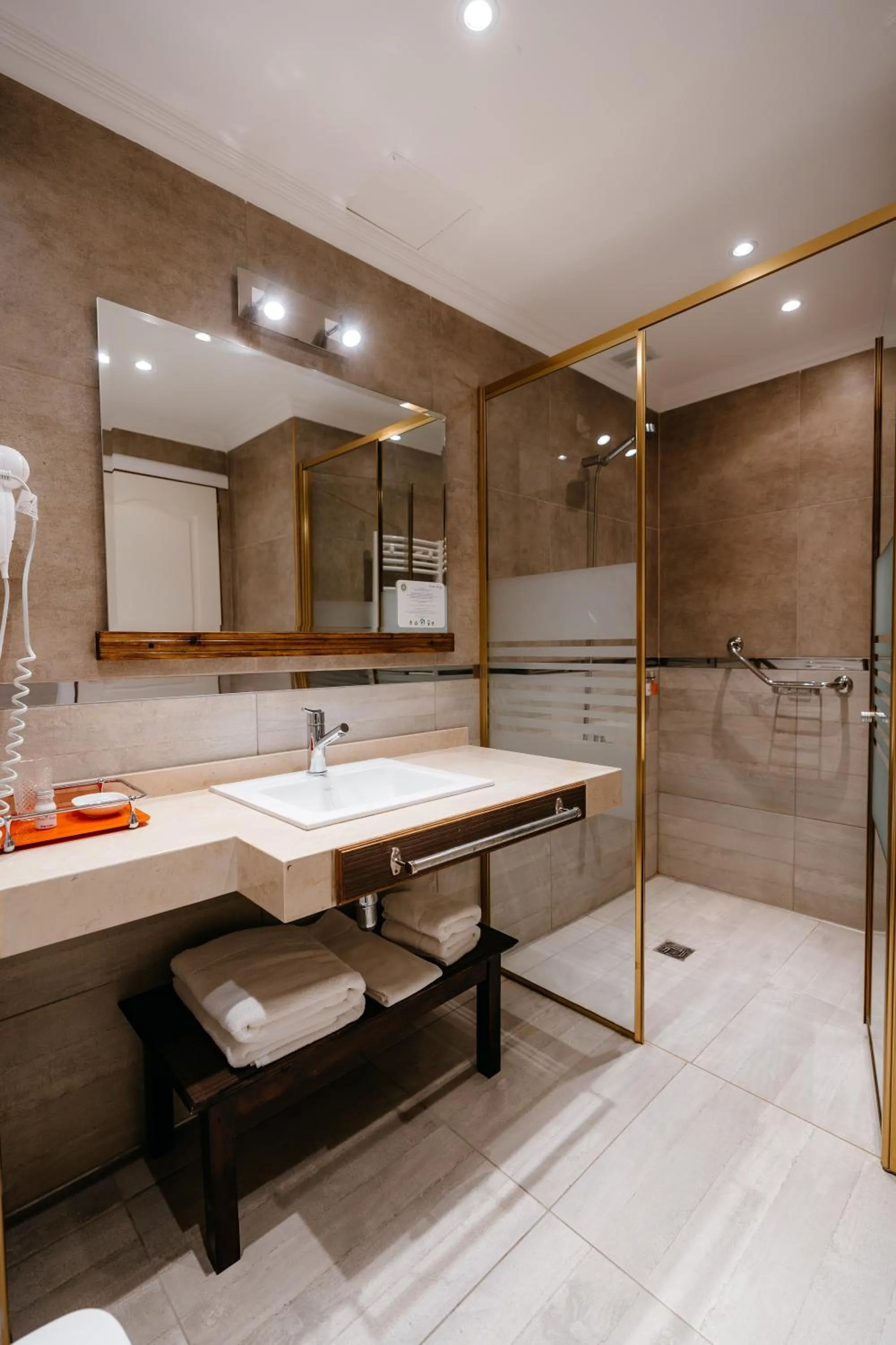 Bathroom in Chalten Suites Hotel