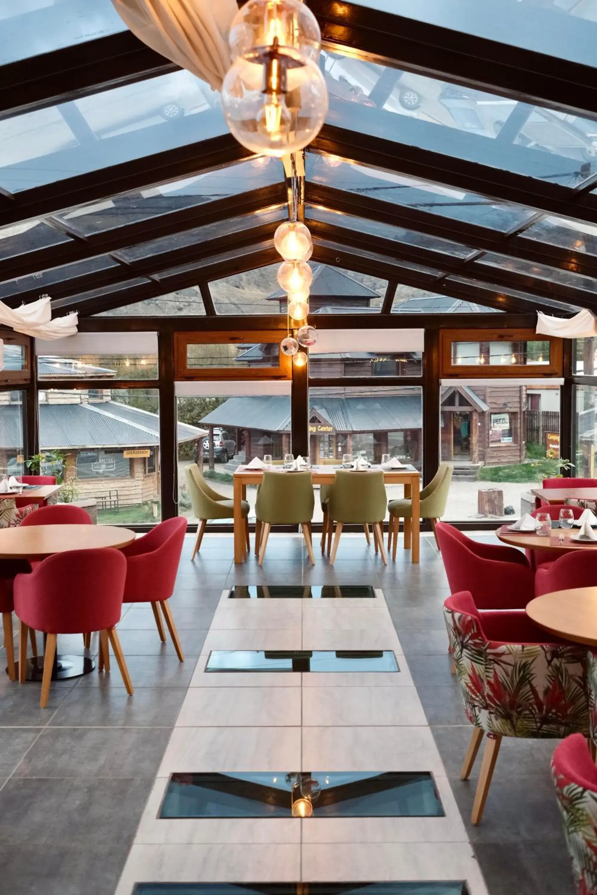 Restaurant/places to eat in Chalten Suites Hotel Restaurant/places to eat in Chalten Suites Hotel