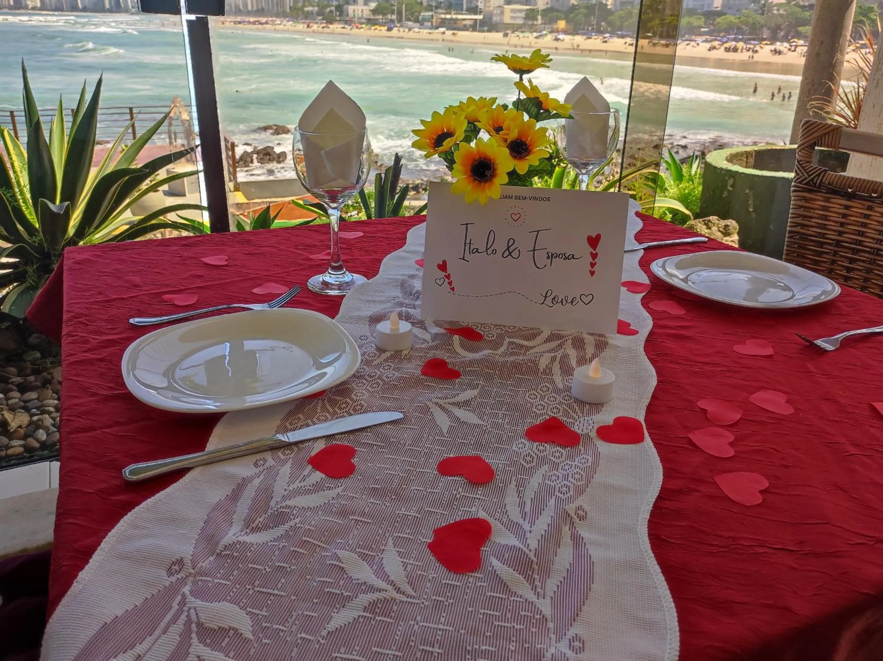 Restaurant/places to eat in Grand Hotel Guarujá - A sua Melhor Experiência Beira Mar na Praia!