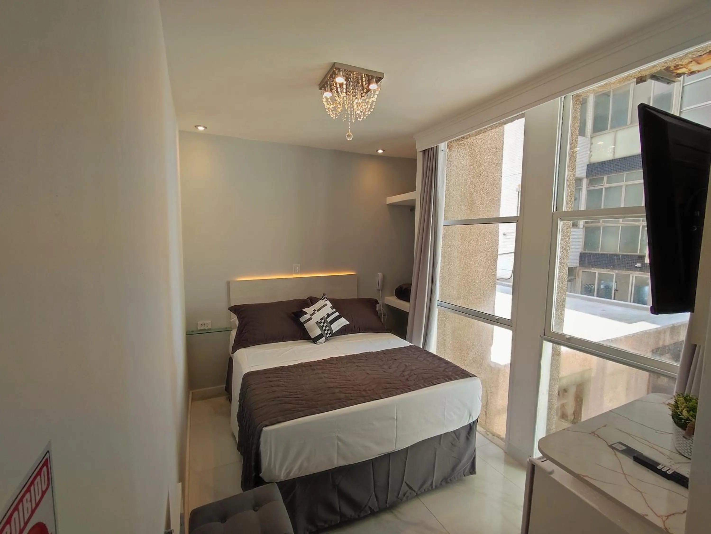 Bed in Grand Hotel Guarujá - A sua Melhor Experiência Beira Mar na Praia!