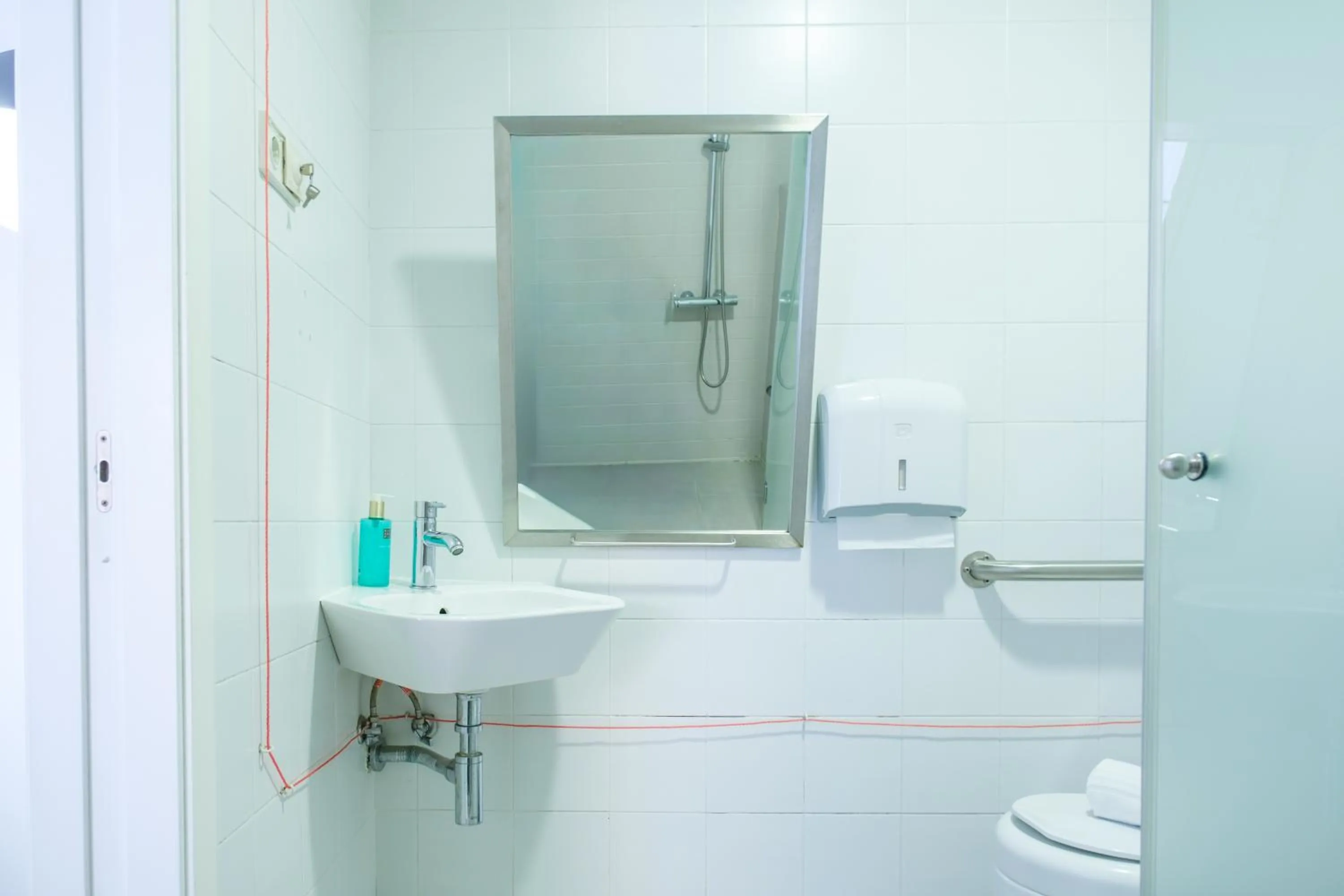 Bathroom in Moon Hill Hostel