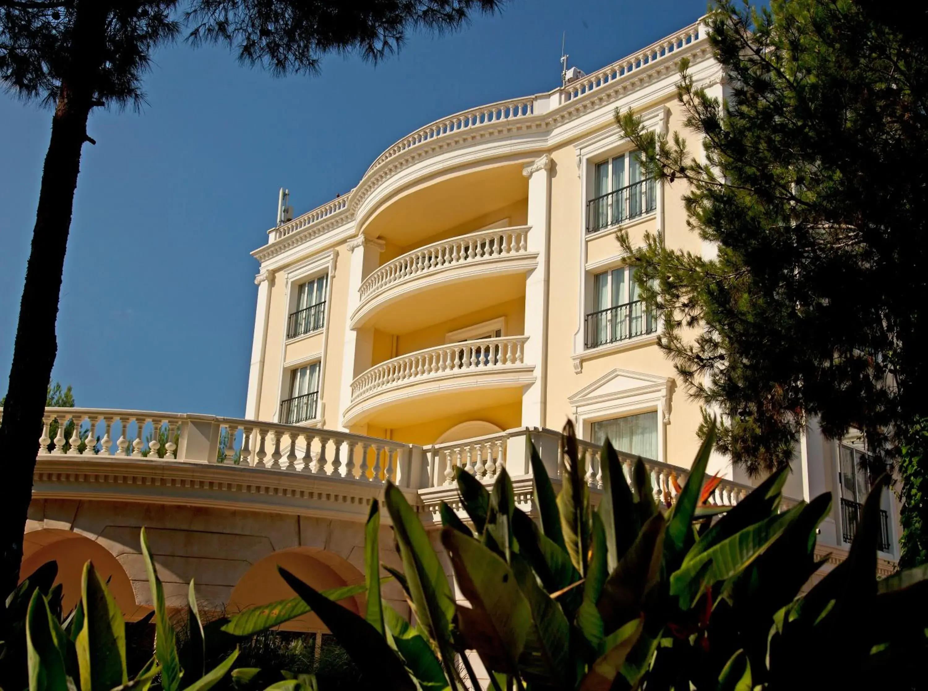 Property building in IC Hotels Airport Property building in IC Hotels Airport