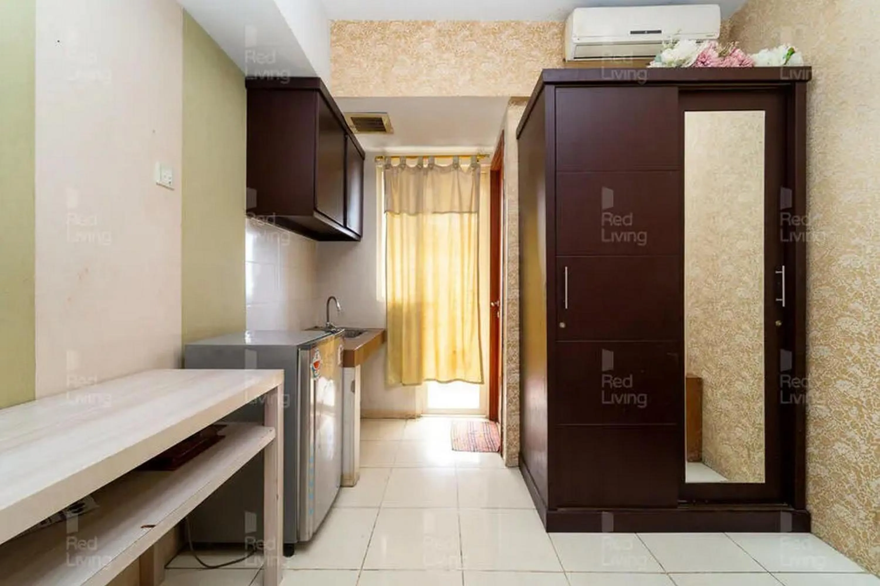 Kitchen or kitchenette in RedLiving Apartemen Green Lake View Ciputat - Hanna Property Tower B
