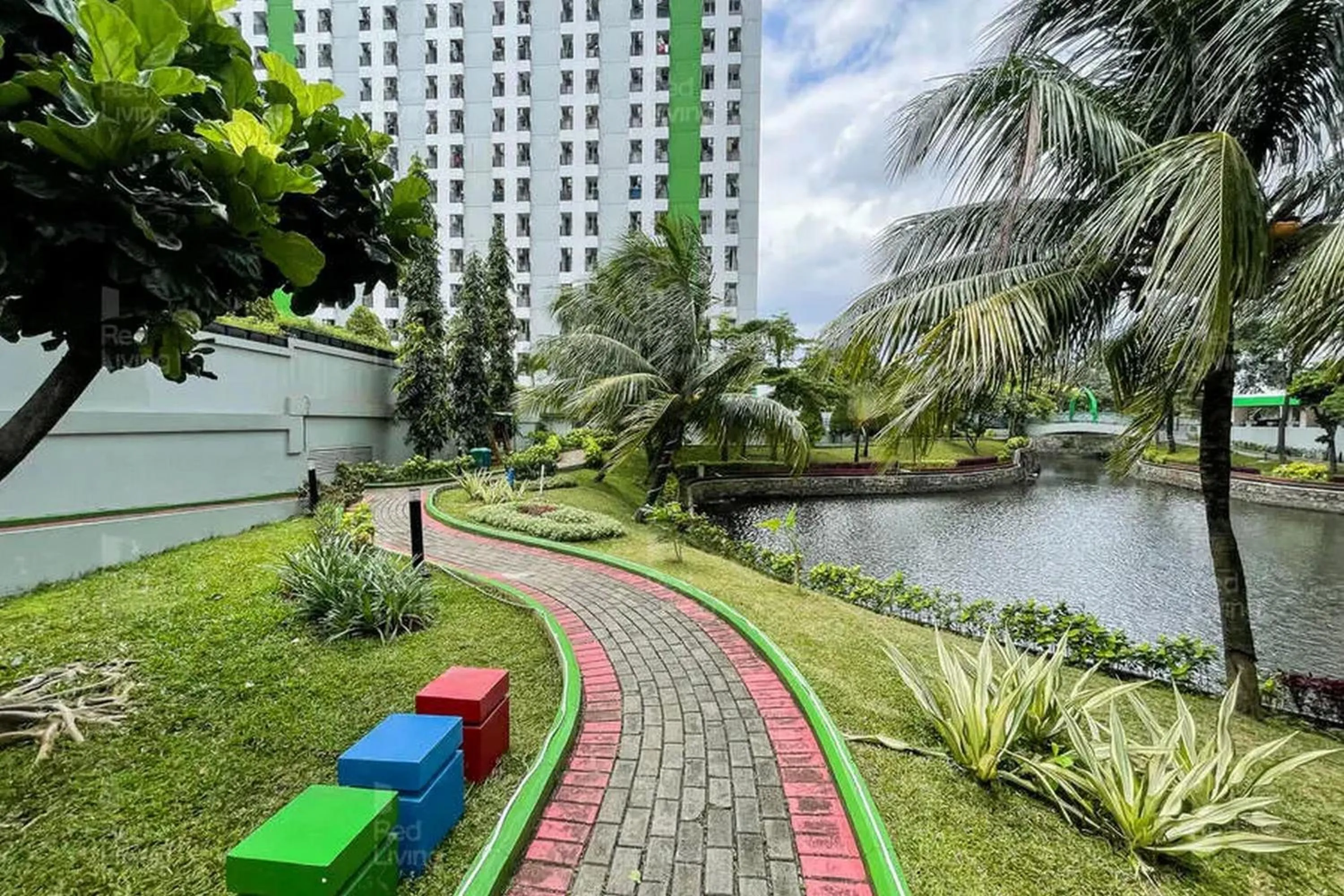 Garden in RedLiving Apartemen Green Lake View Ciputat - Hanna Property Tower B