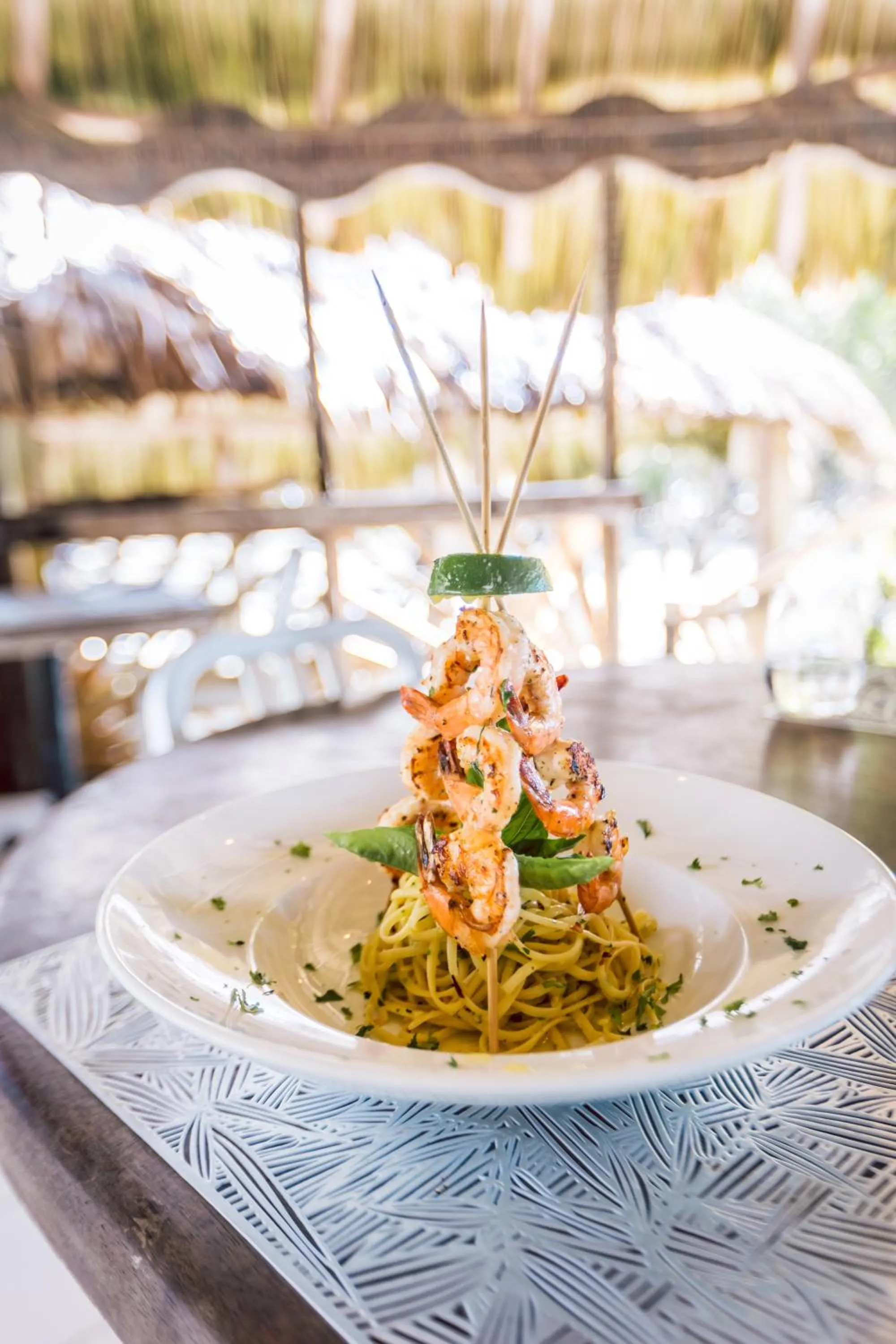 Food and drinks in Thatch Caye Resort a Muy'Ono Resort