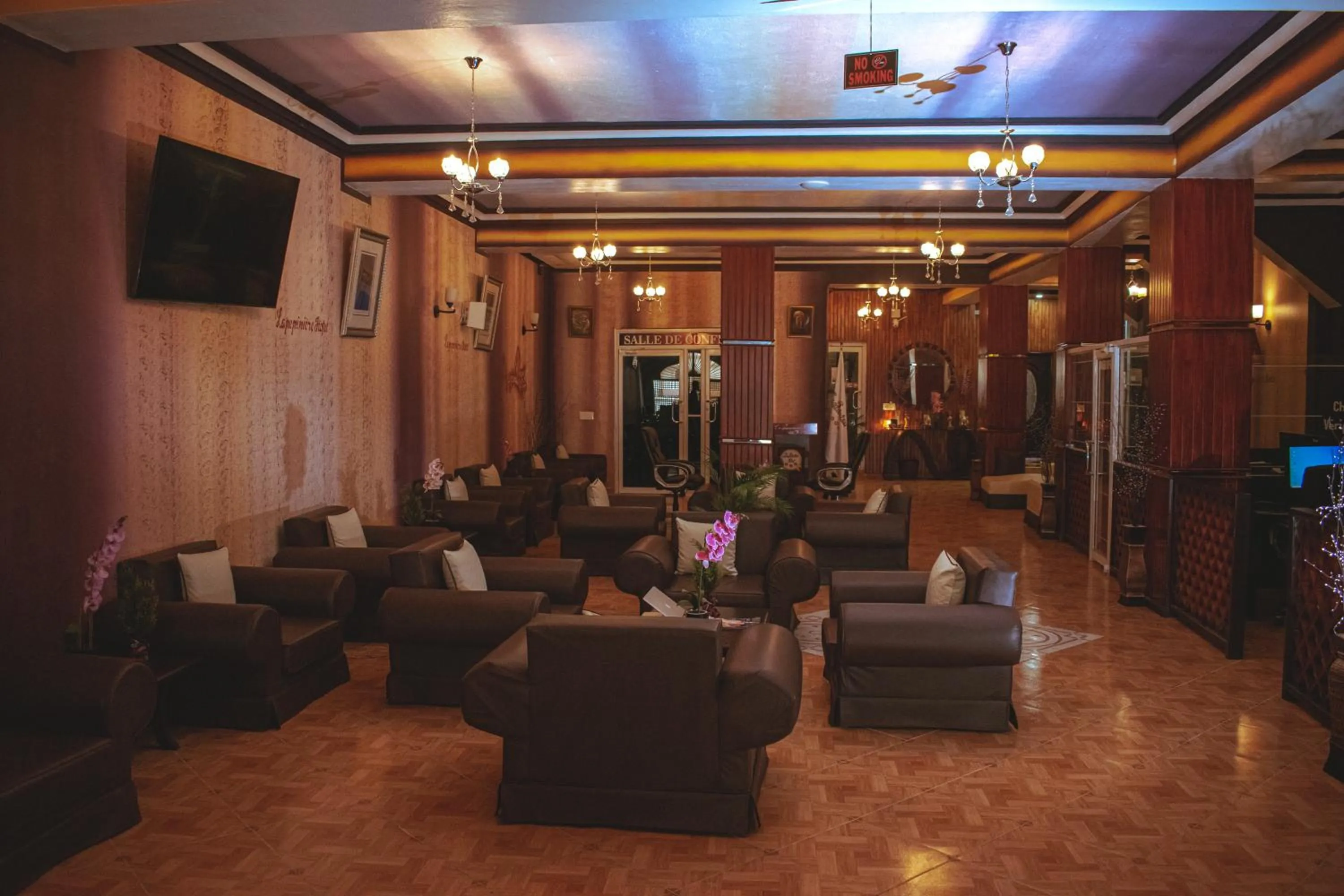 Lobby or reception in La Pepiniere Hotel