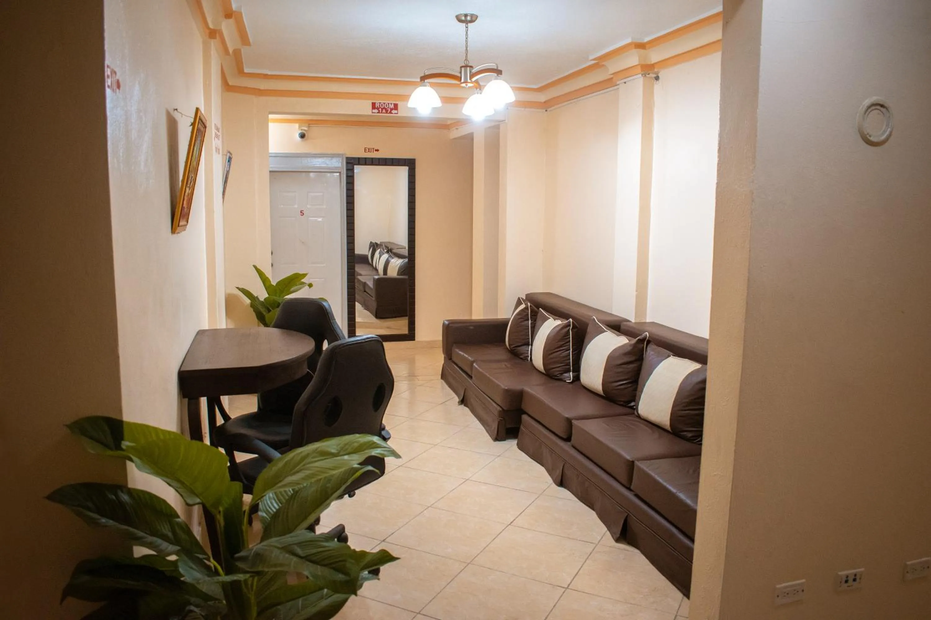 Lobby or reception in La Pepiniere Hotel