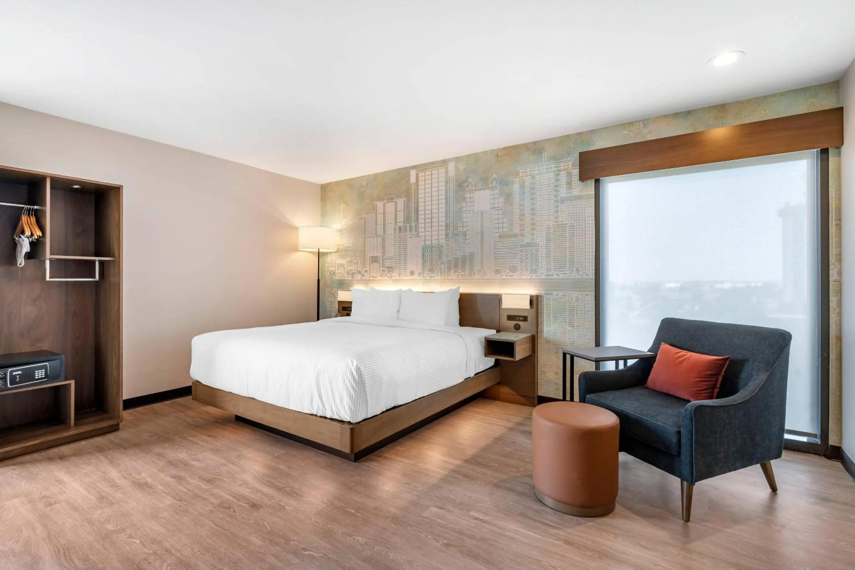 Bedroom, Bed in Cambria Hotel Orlando near Universal Theme Parks