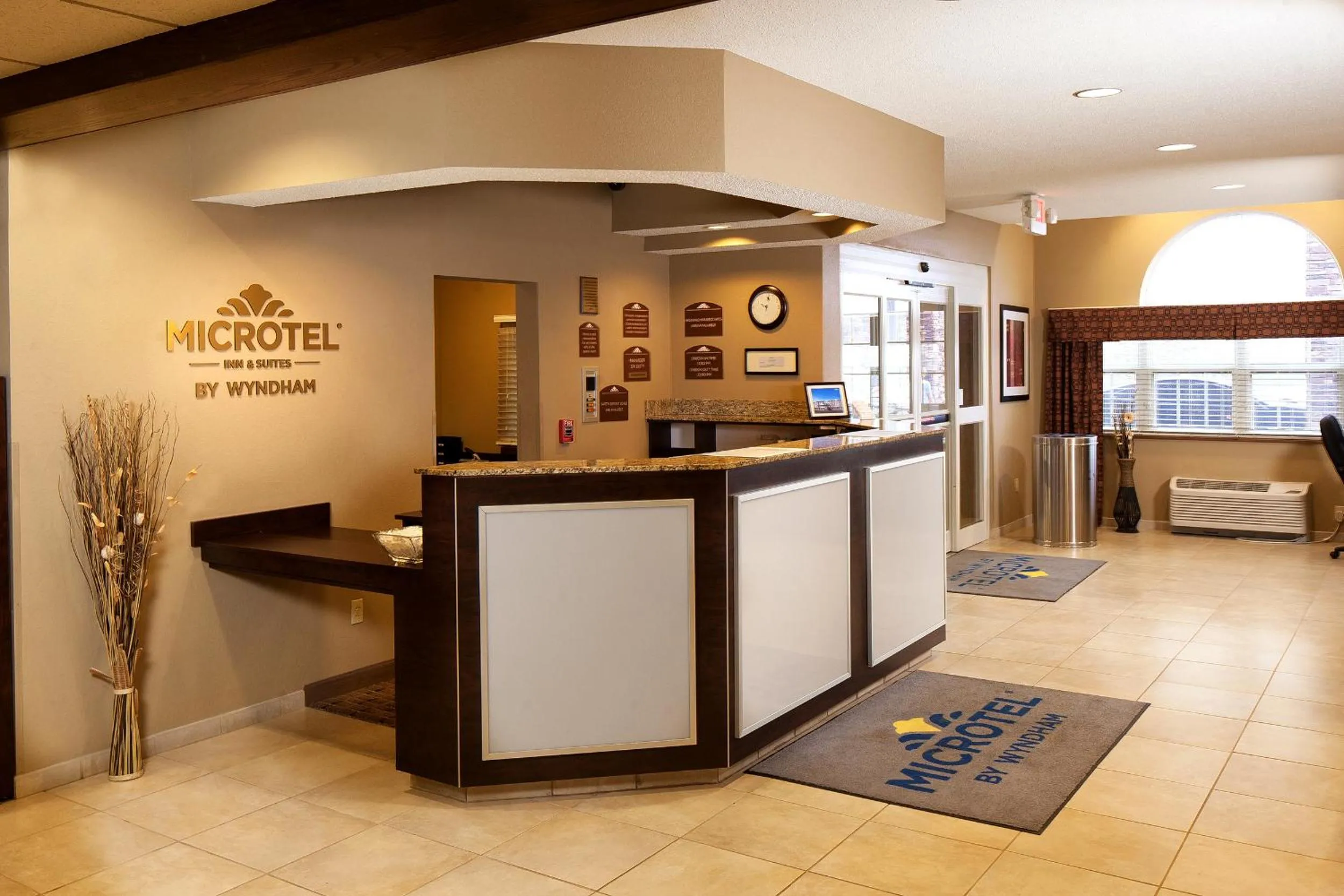 Microtel Inn & Suites by Wyndham St Clairsville - Wheeling
