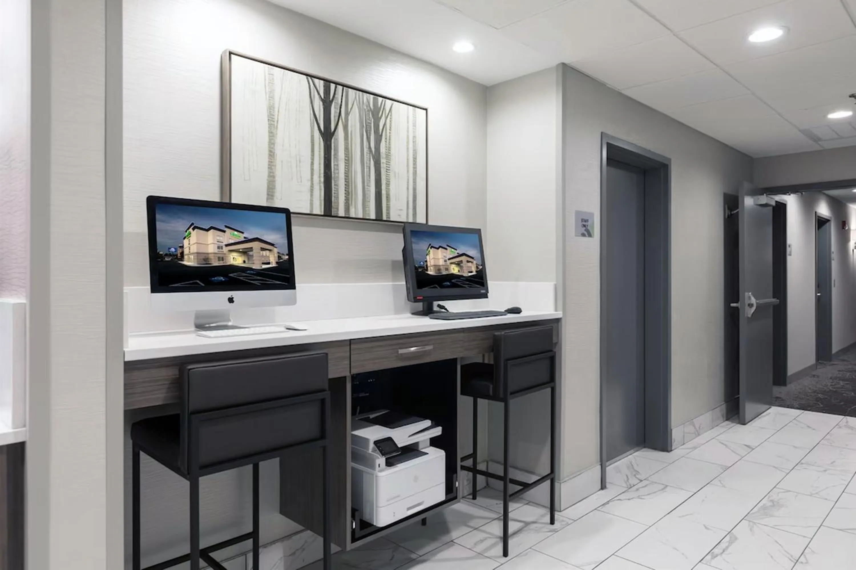 Business facilities in Wingate Augusta Washington Road by Wyndham