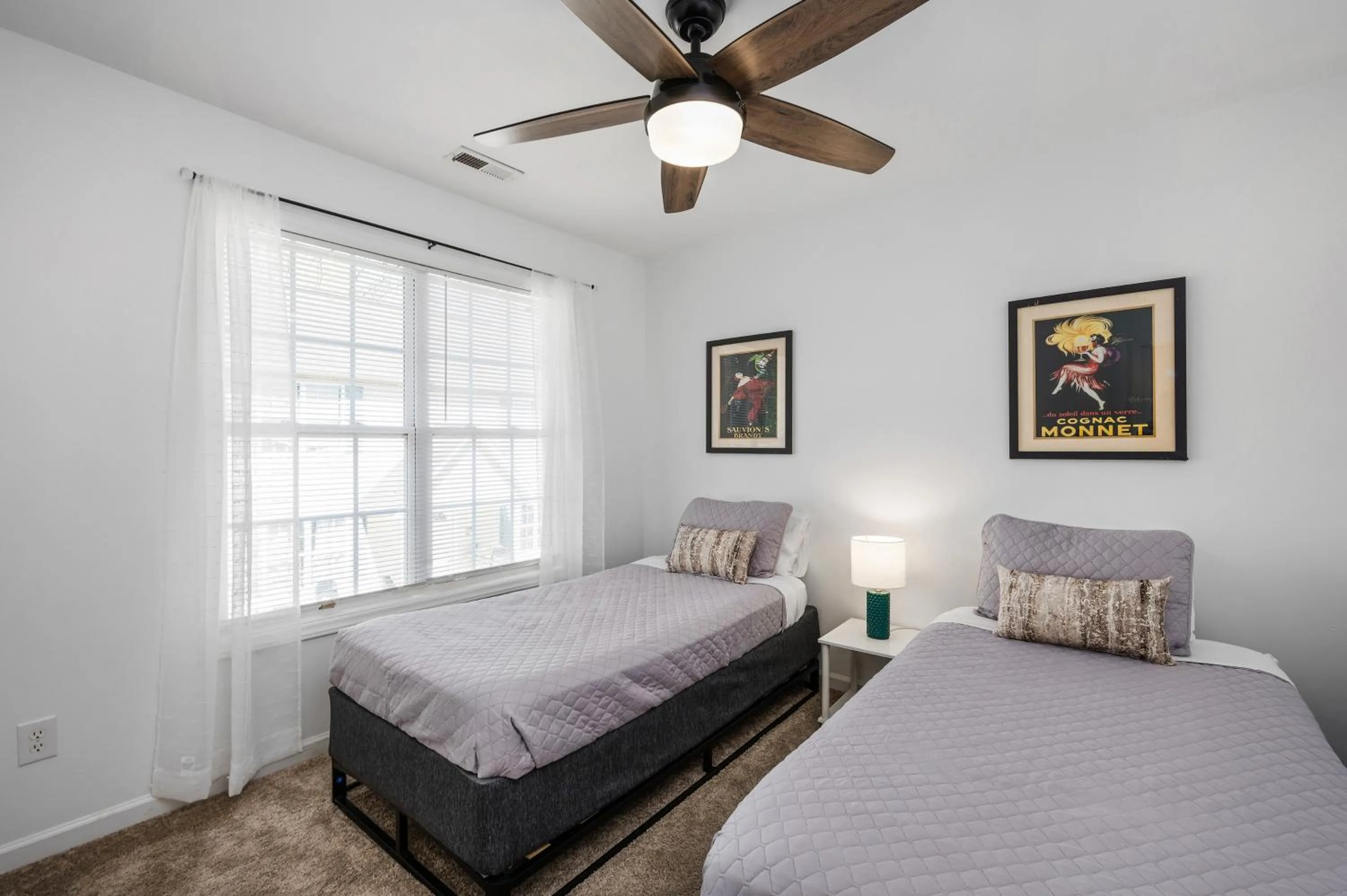 Bed in DTGem-SelfCheckin-RainShower-300M-Parking-Walkable