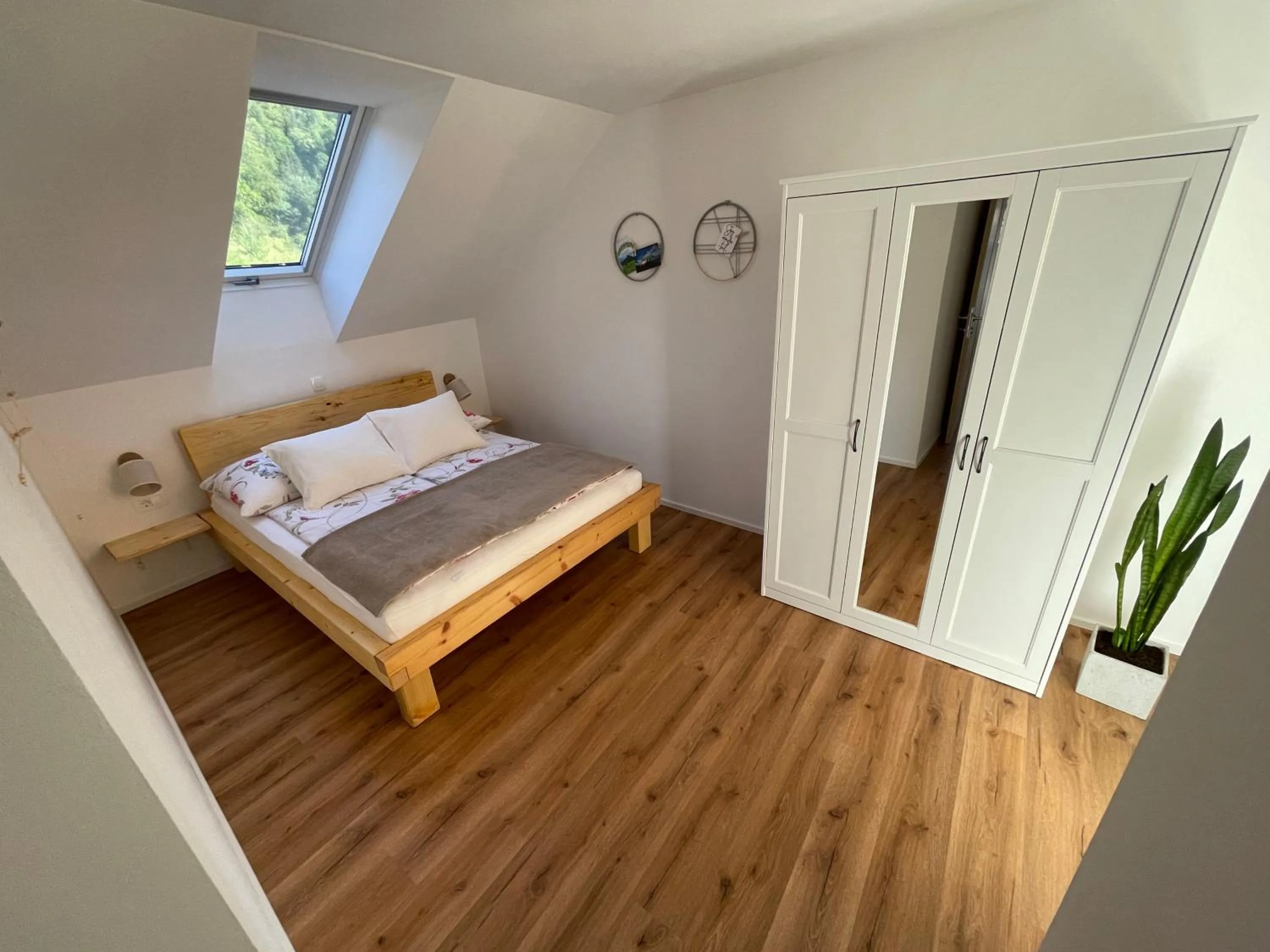Bed in Apartma Guide 360