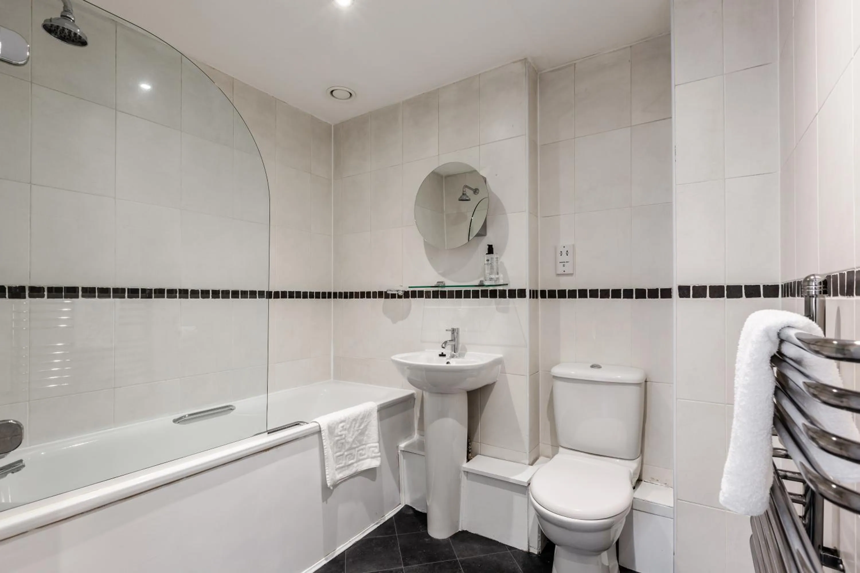 Bathroom in RST Cumberland Street