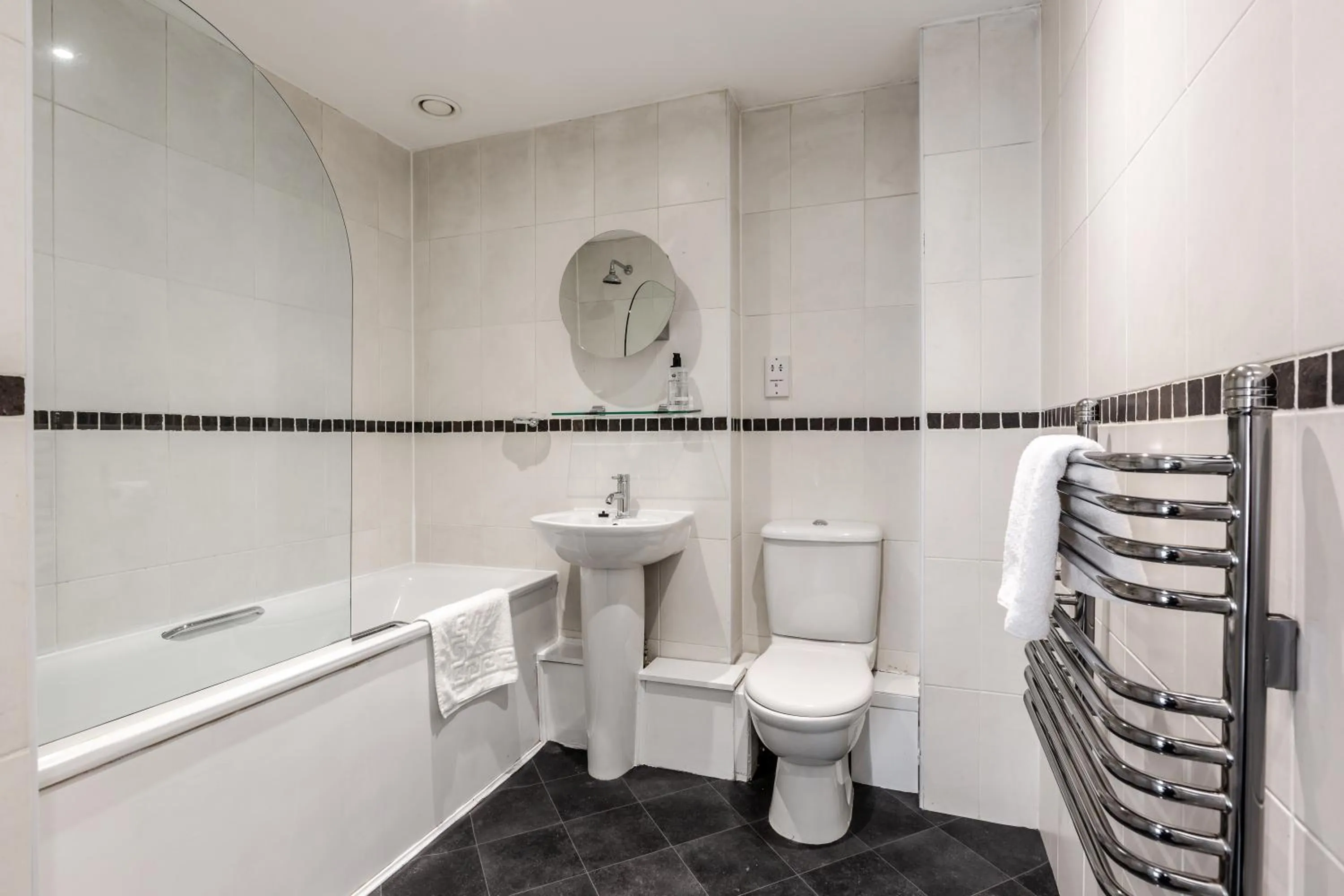 Bathroom in RST Cumberland Street