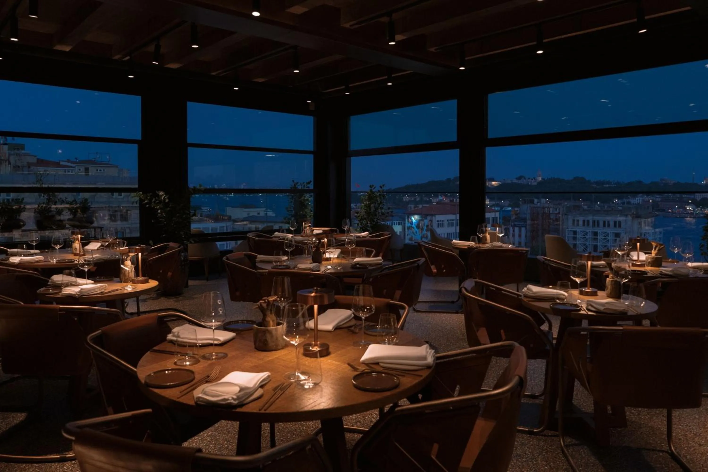 Restaurant/places to eat in The Bank Hotel Istanbul, a Member of Design Hotels