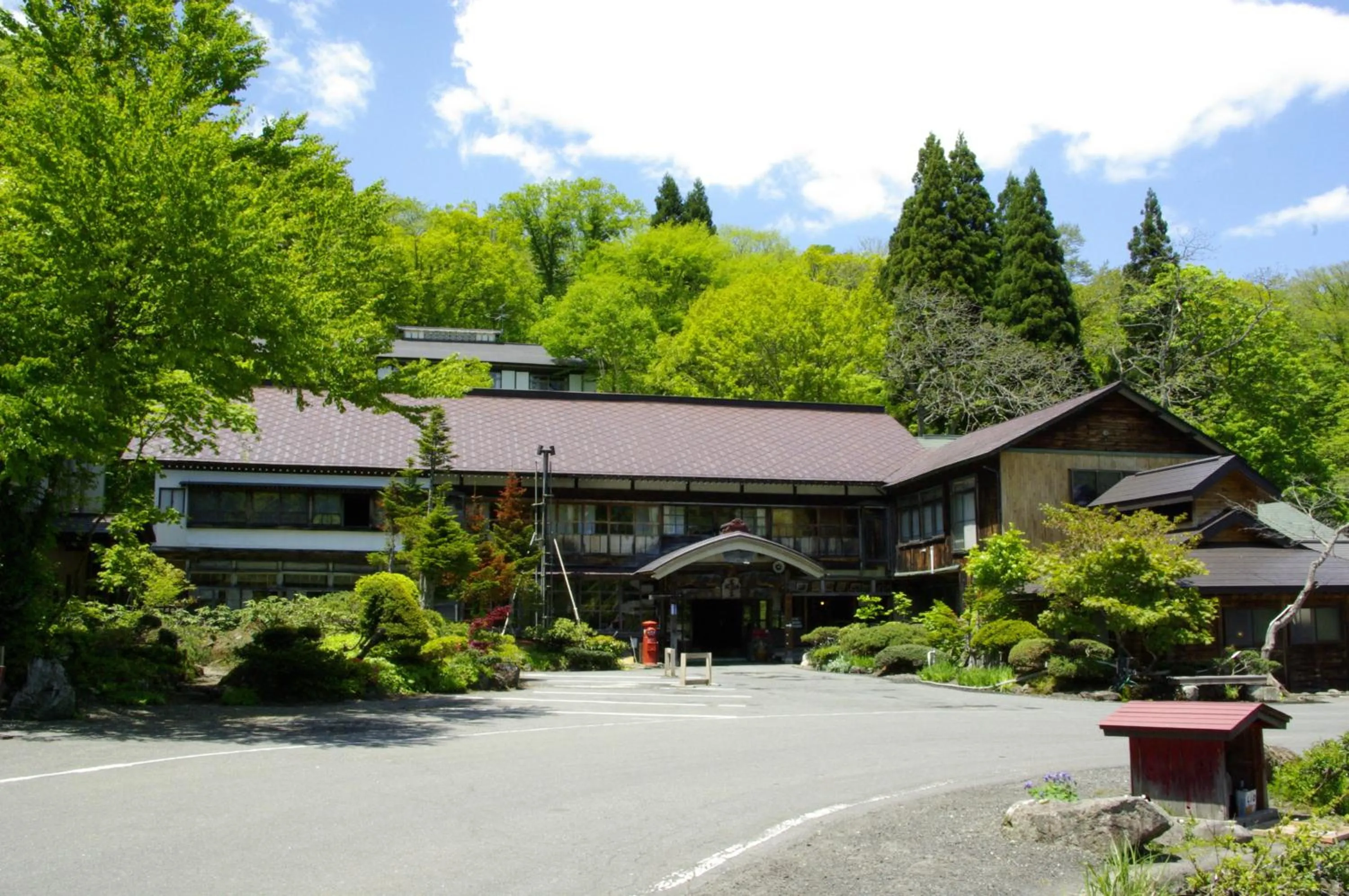 Facade/entrance in Tsuta Onsen Ryokan