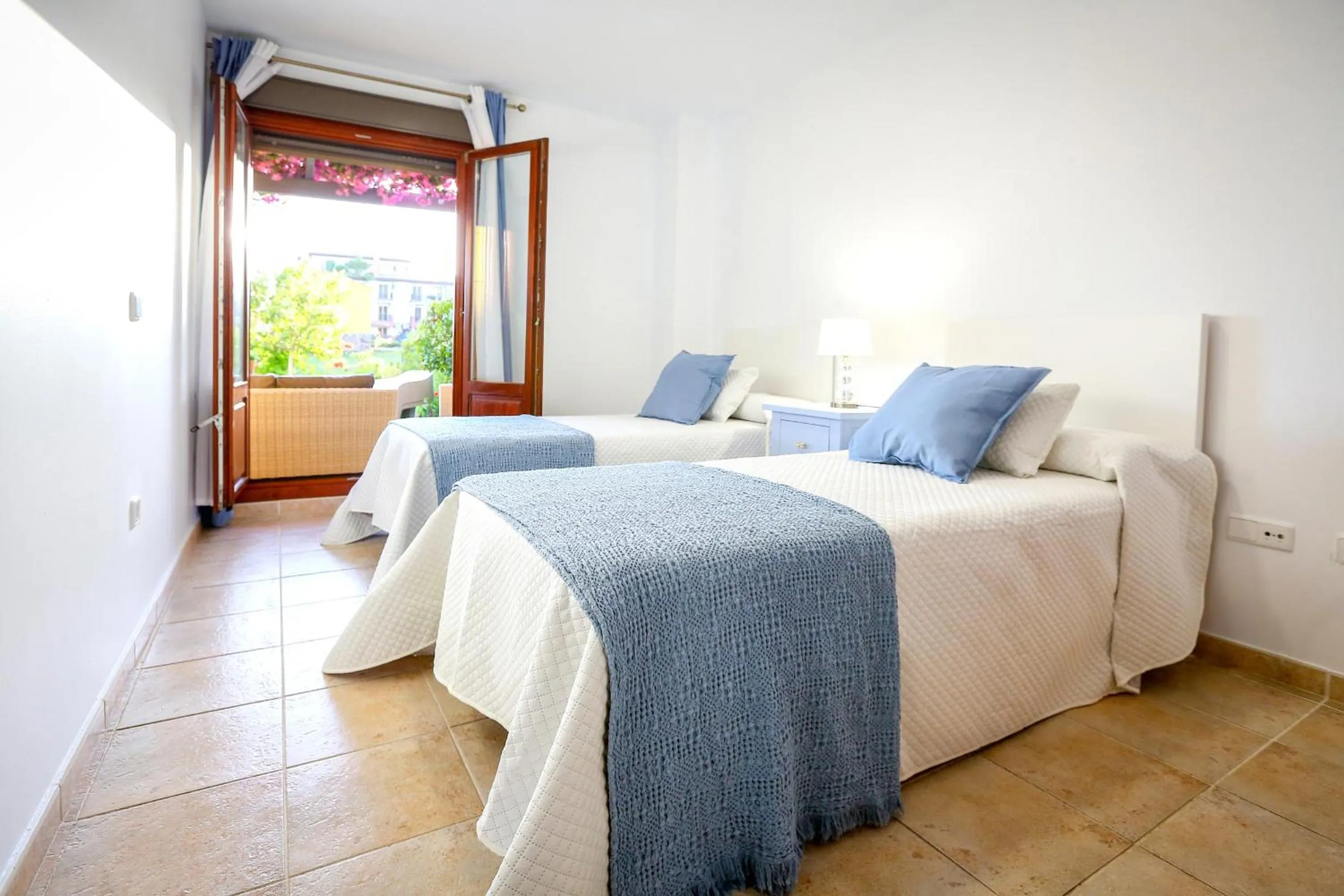 Photo of the whole room, Bed in Pura Villa- Buganvillas Ayamonte
