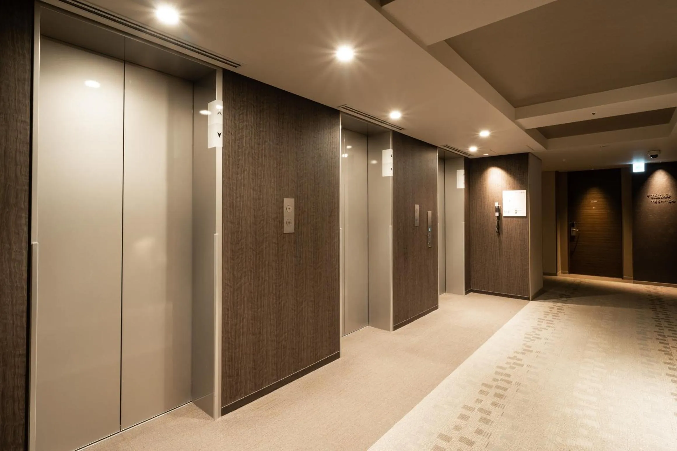elevator in Via Inn Higashiginza