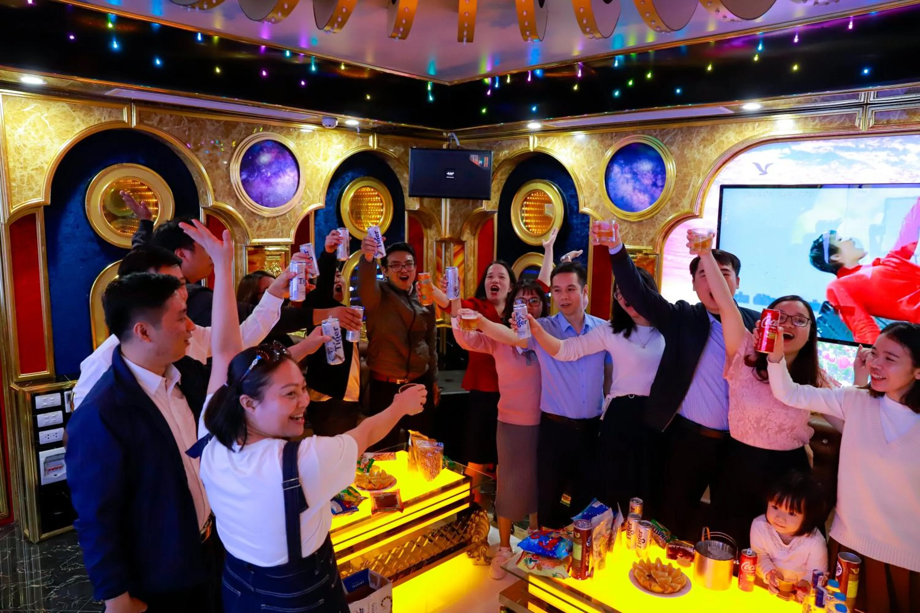 Property building in MEDDOM Park