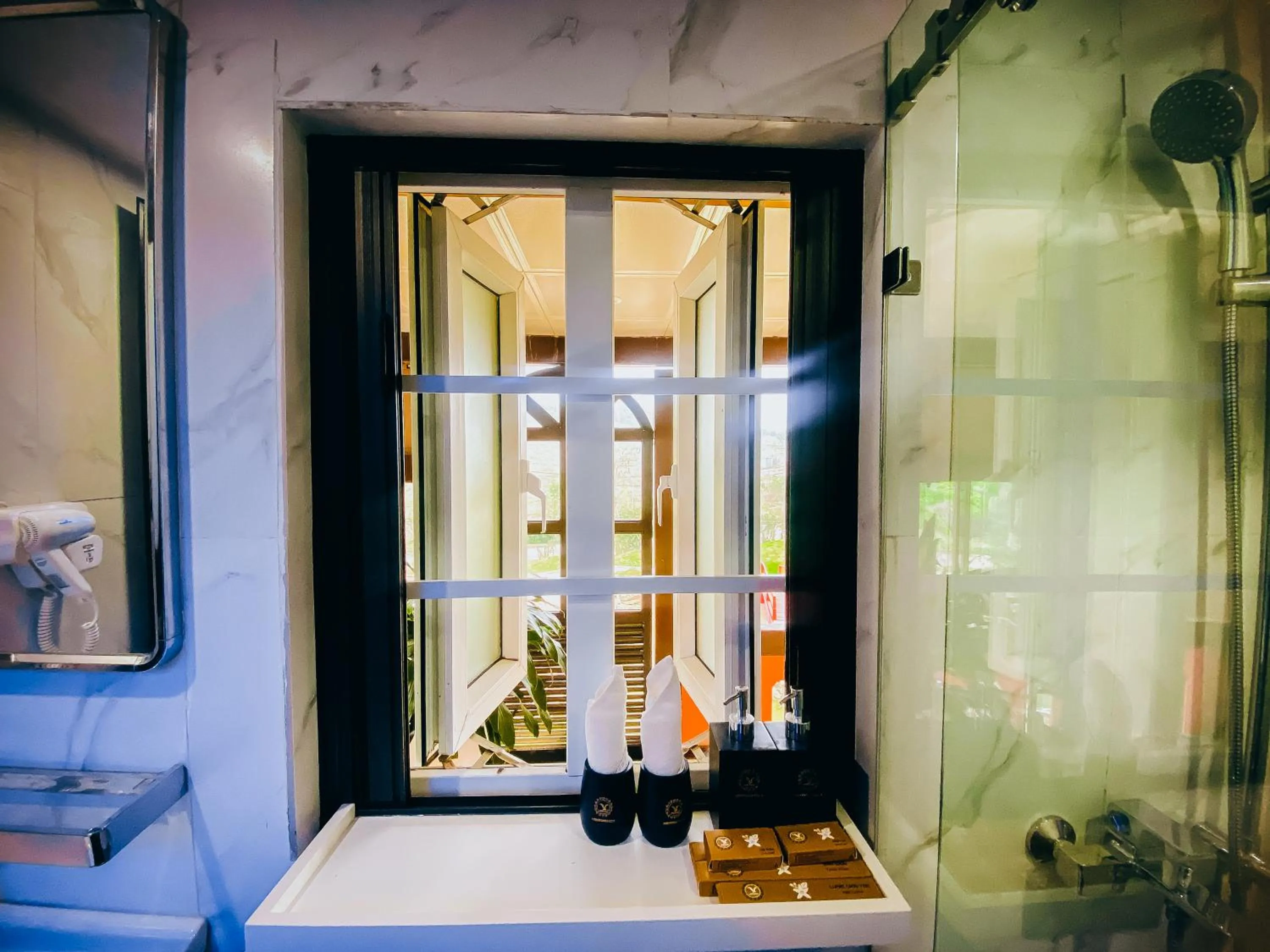 Shower in MEDDOM Park