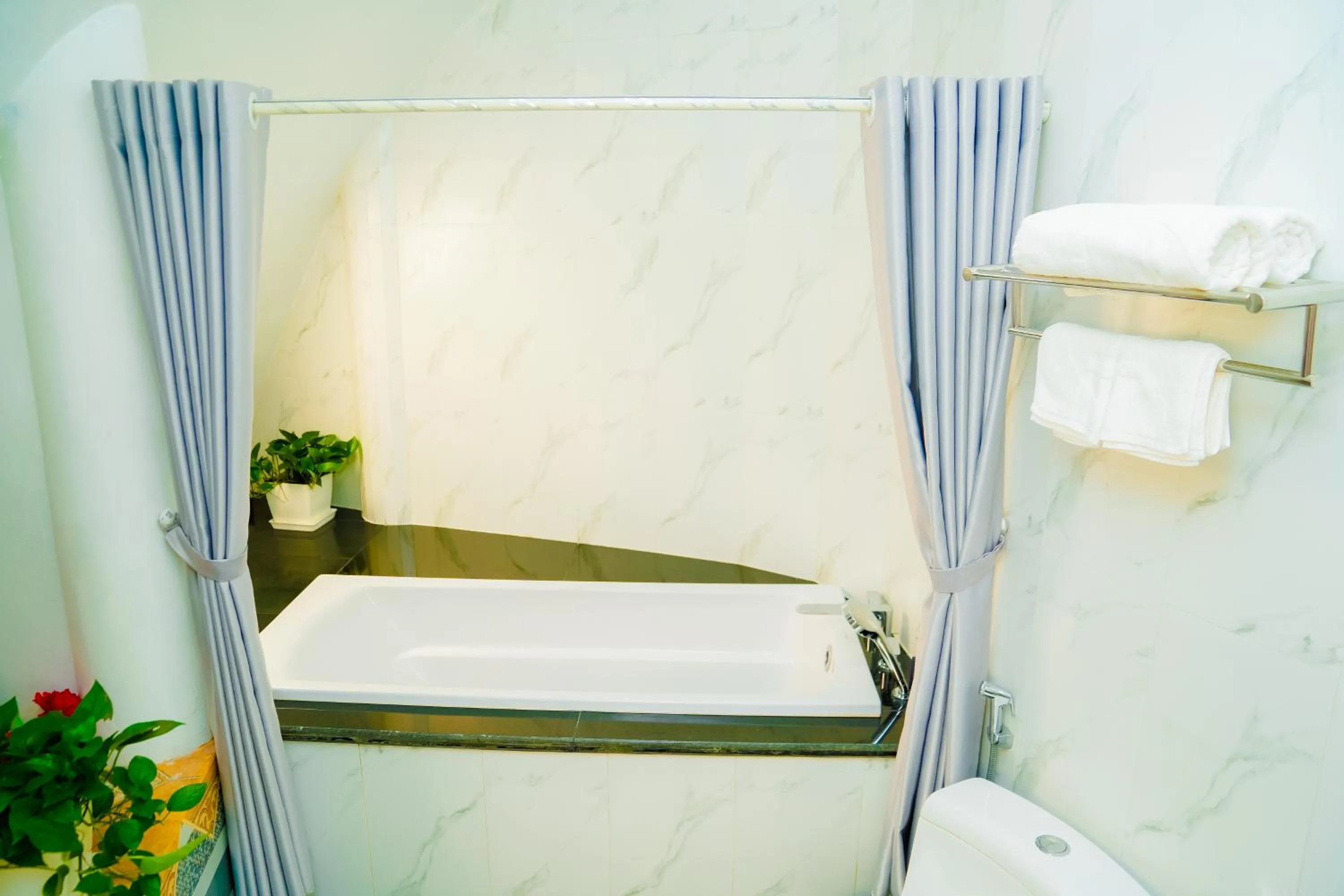 Shower in MEDDOM Park