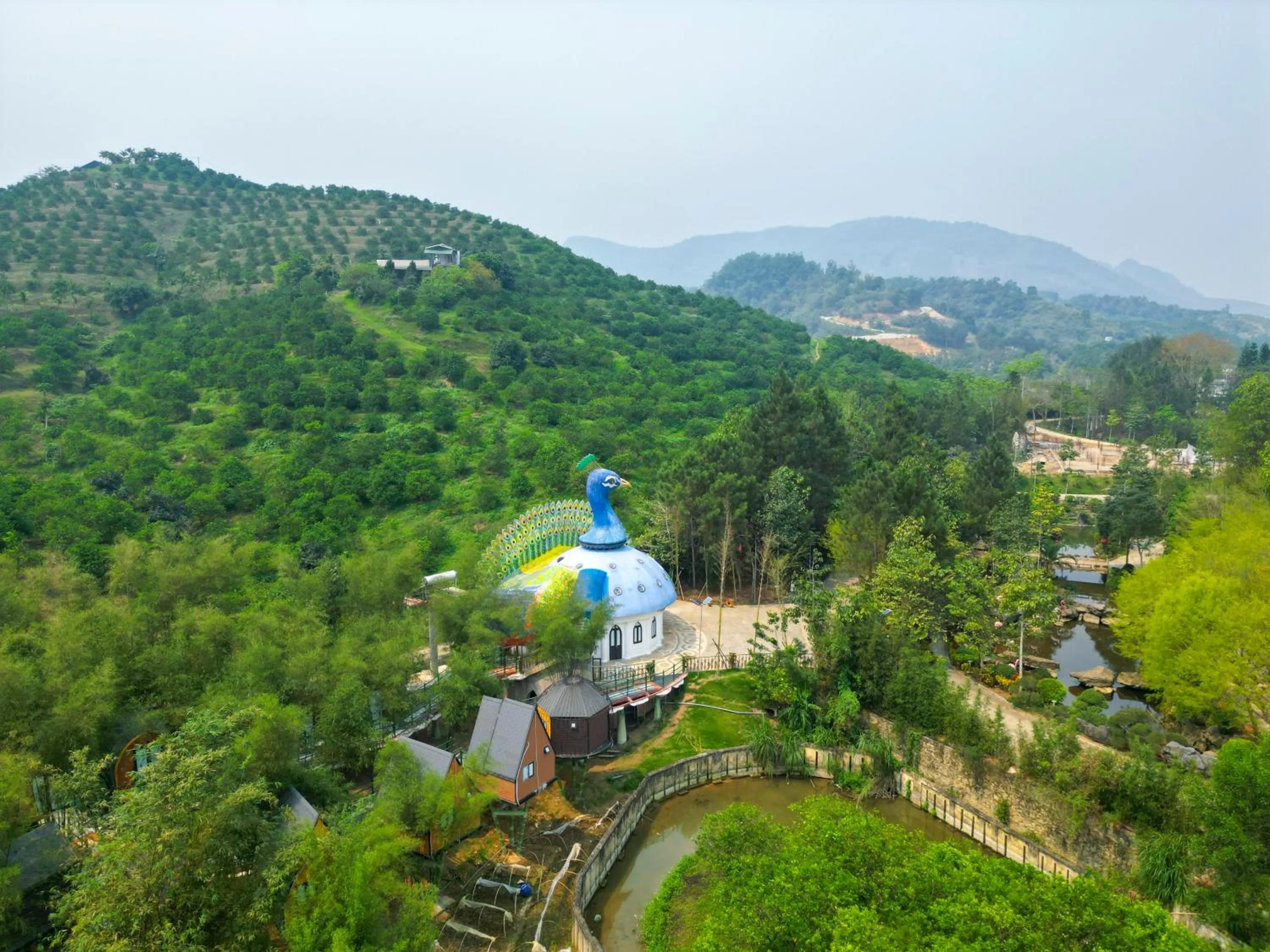 Nearby landmark in MEDDOM Park