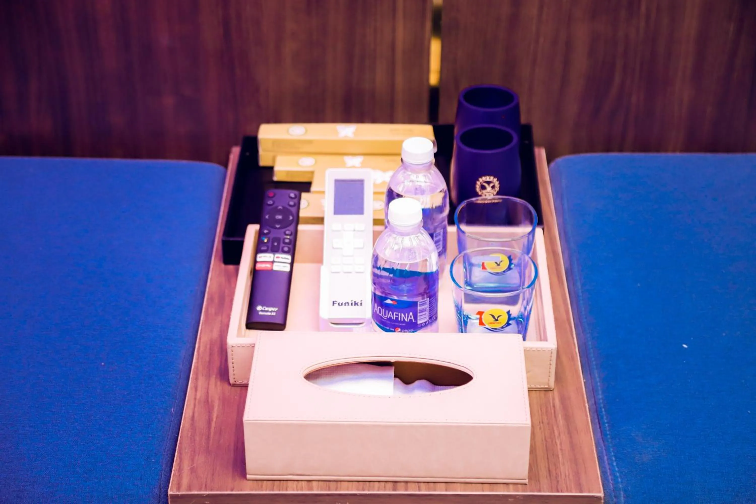 furniture in MEDDOM Park