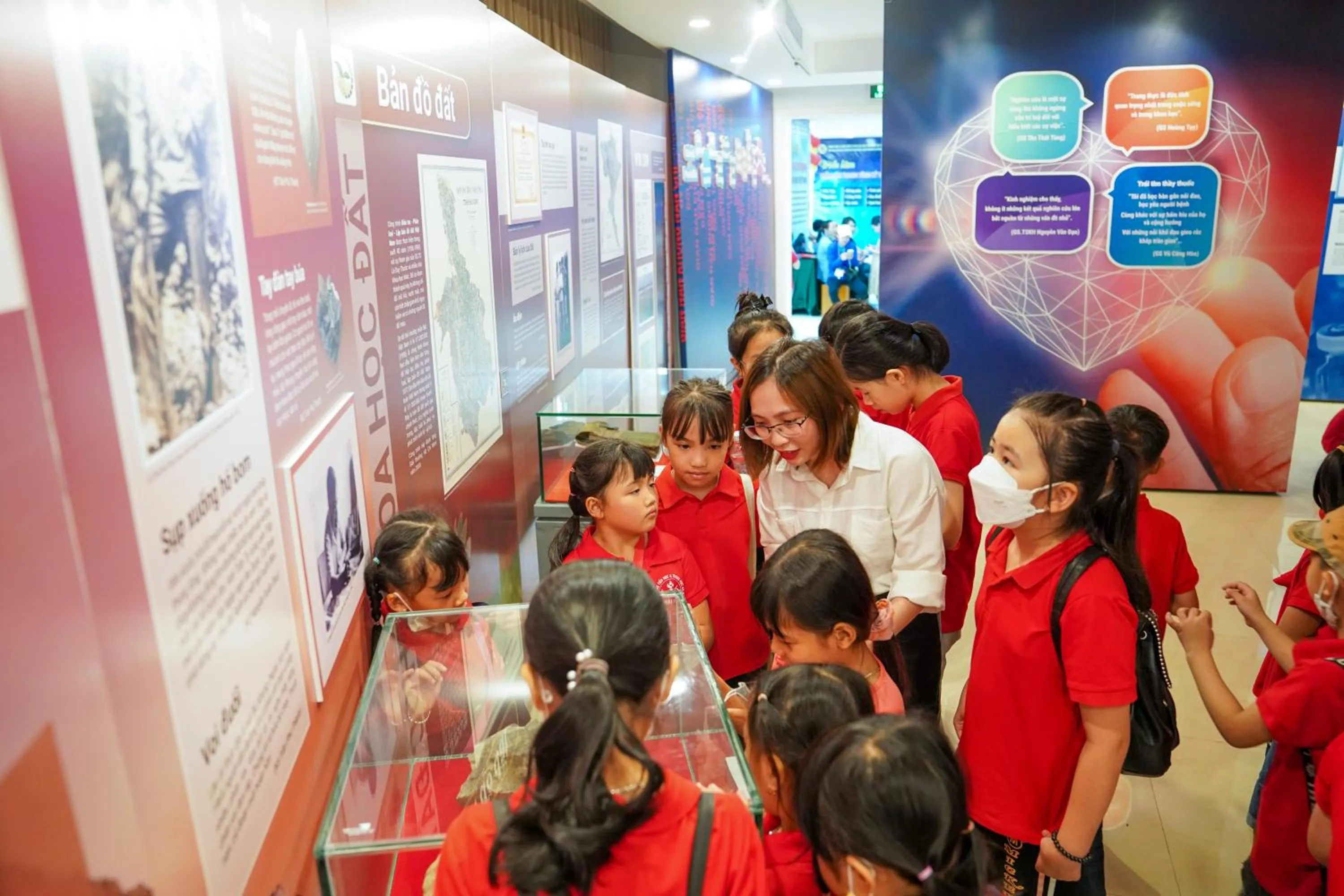 Property building in MEDDOM Park