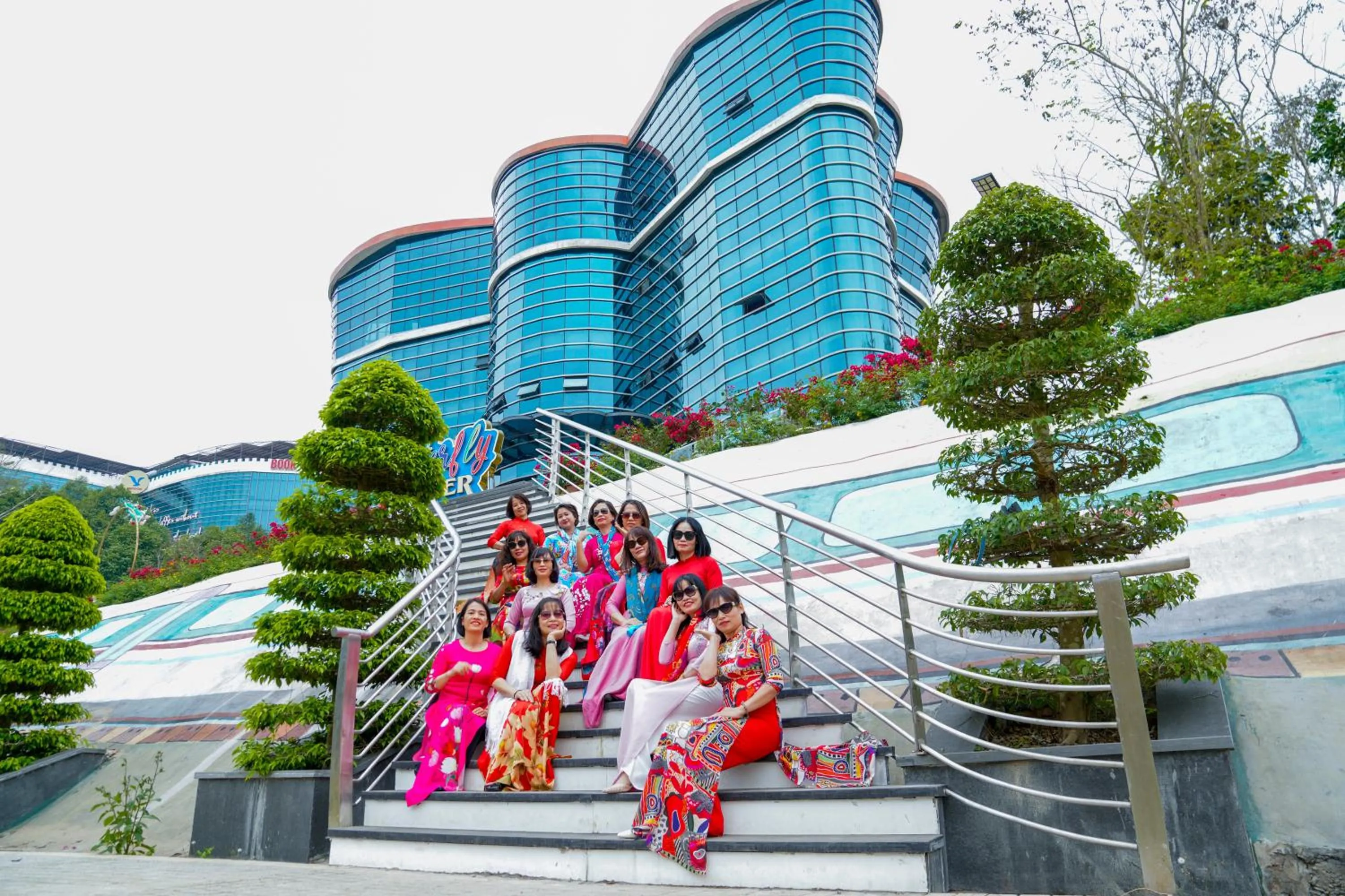 Property building in MEDDOM Park