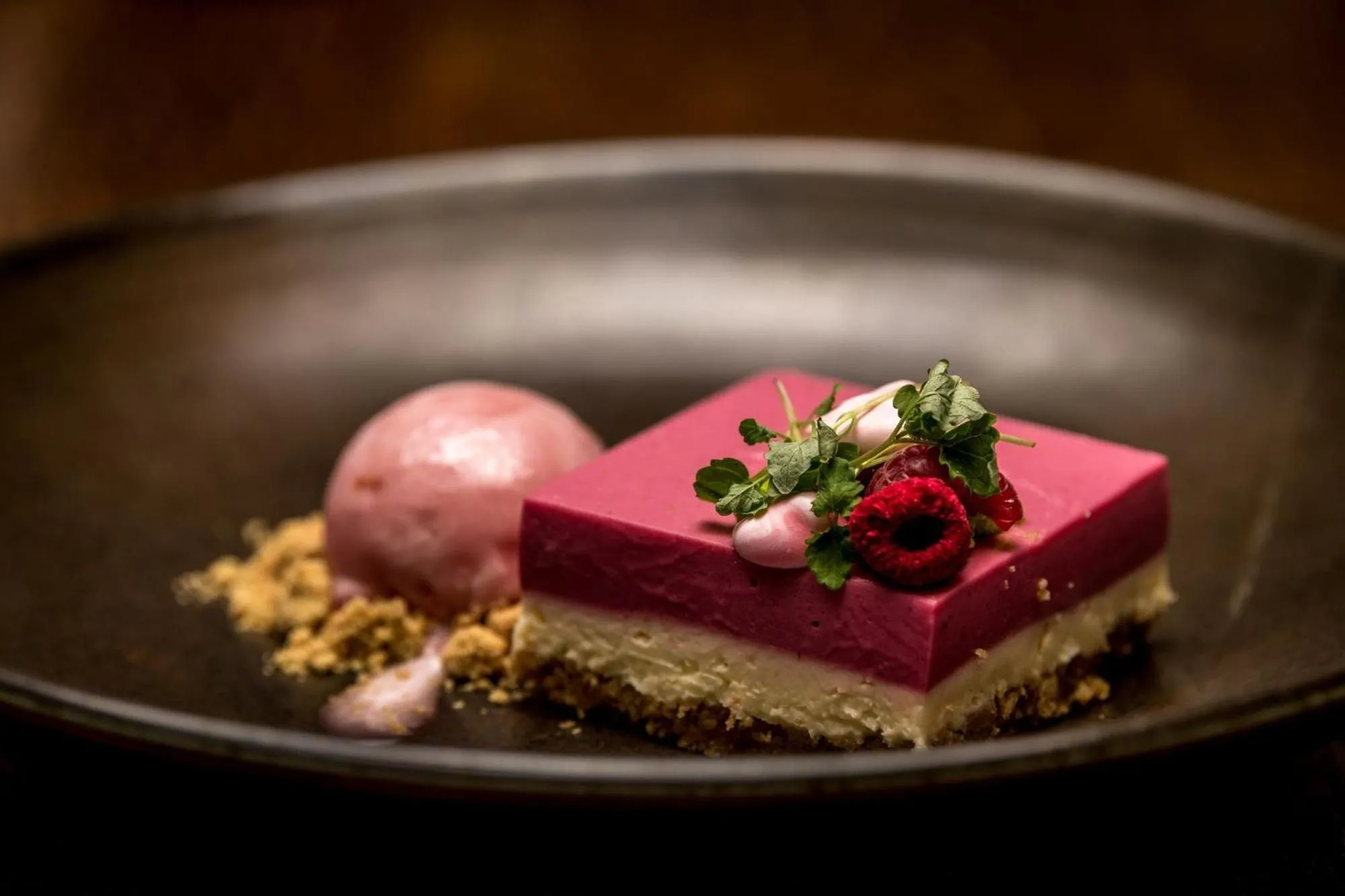 Restaurant/places to eat in The Queen's Arms