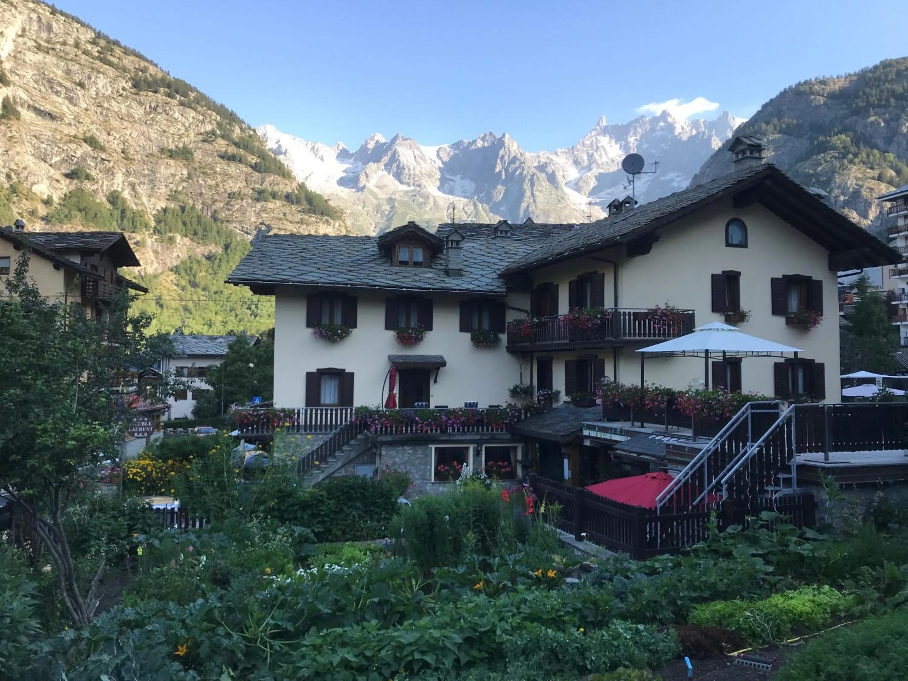 Cycling in Maison Laurent