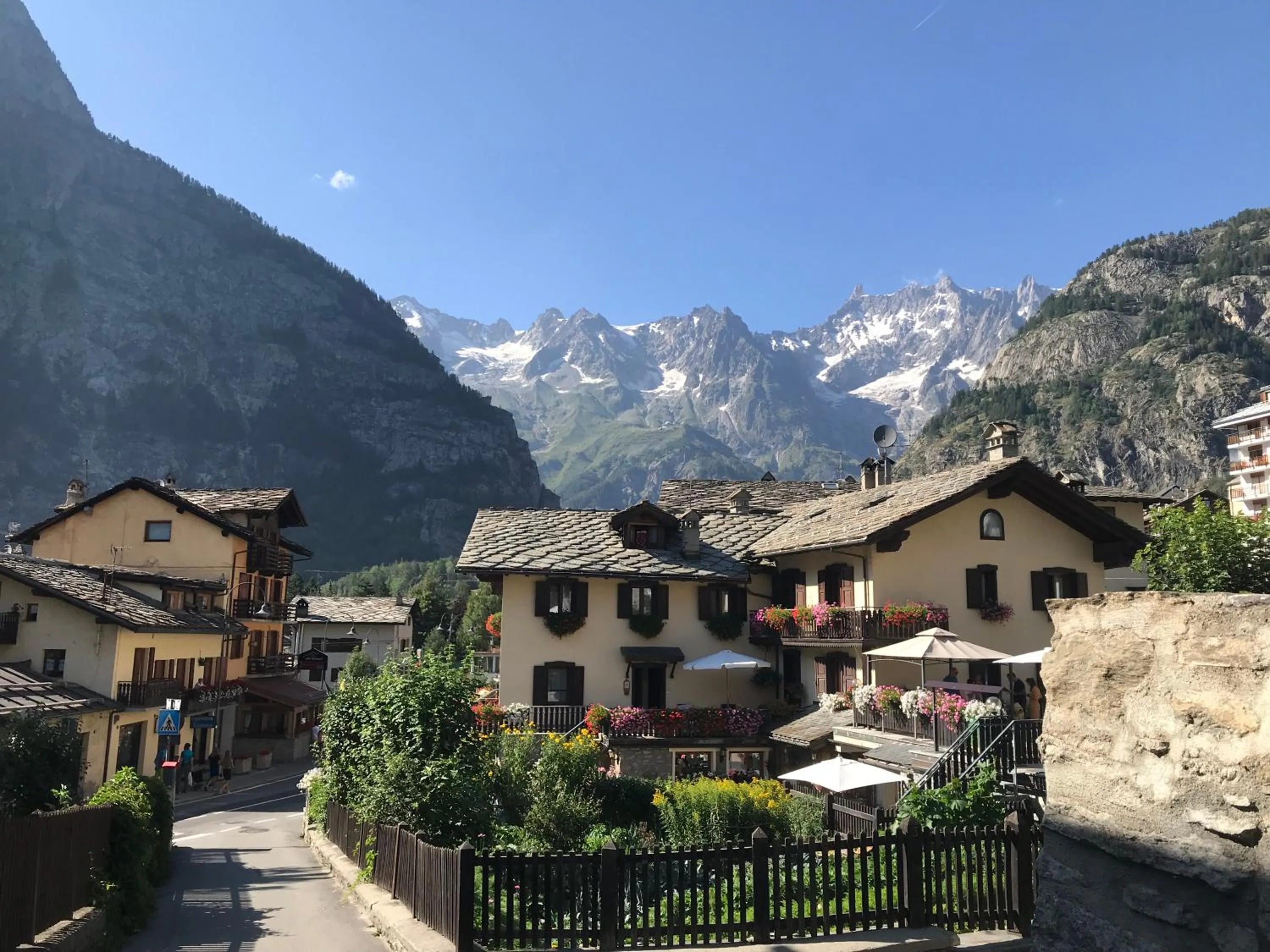 Property building in Maison Laurent