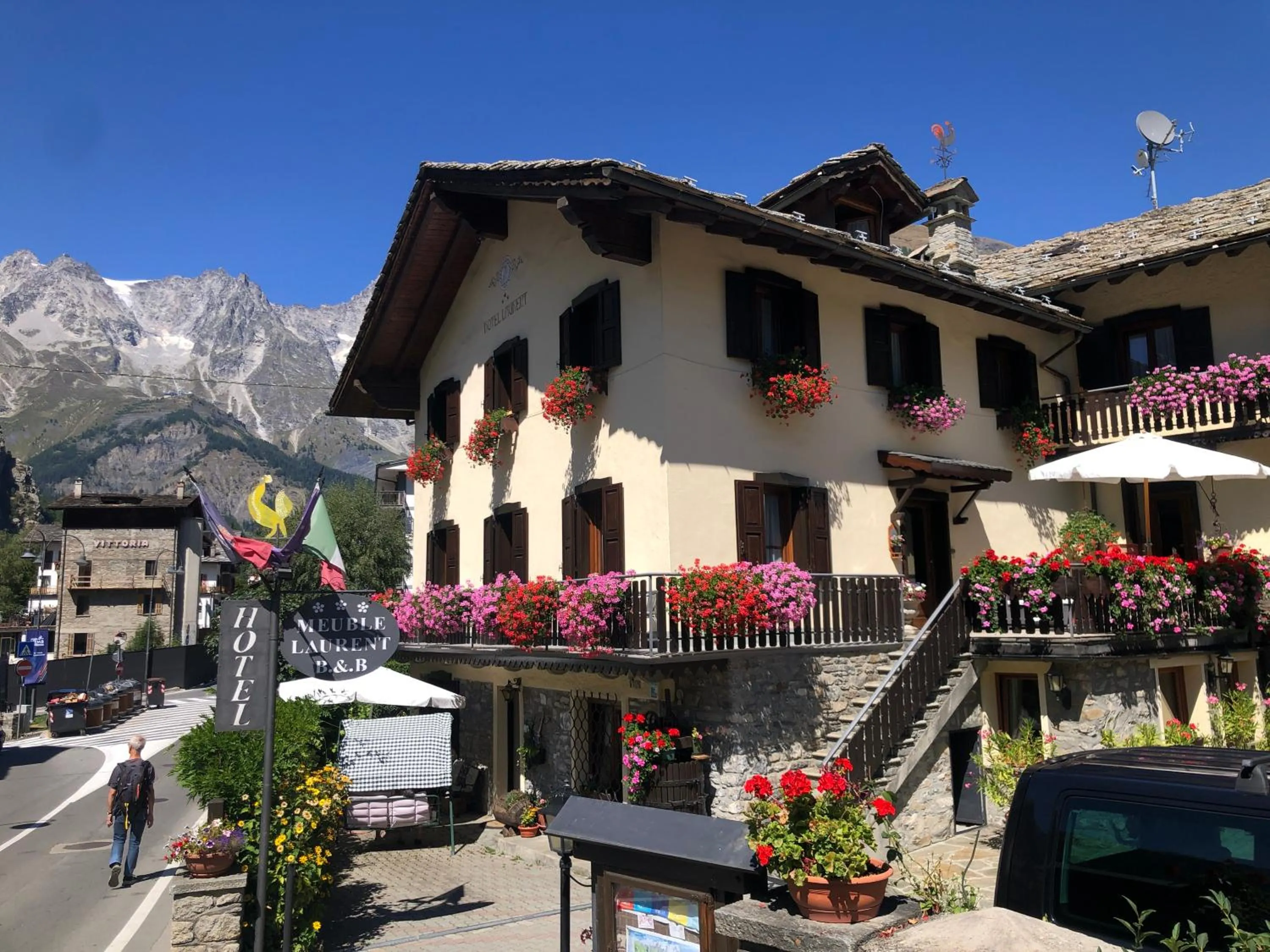 Property building in Maison Laurent