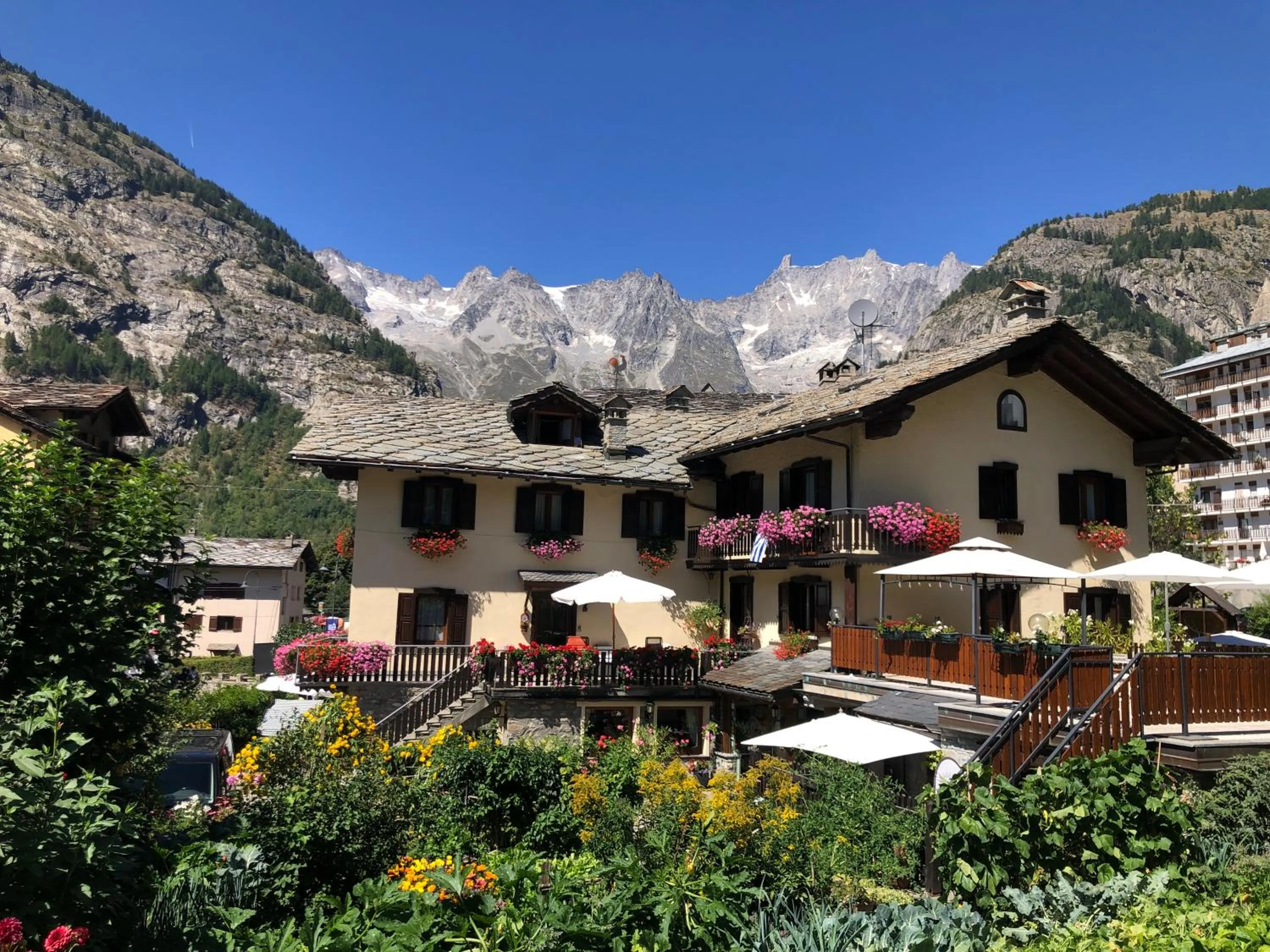 Nearby landmark in Maison Laurent