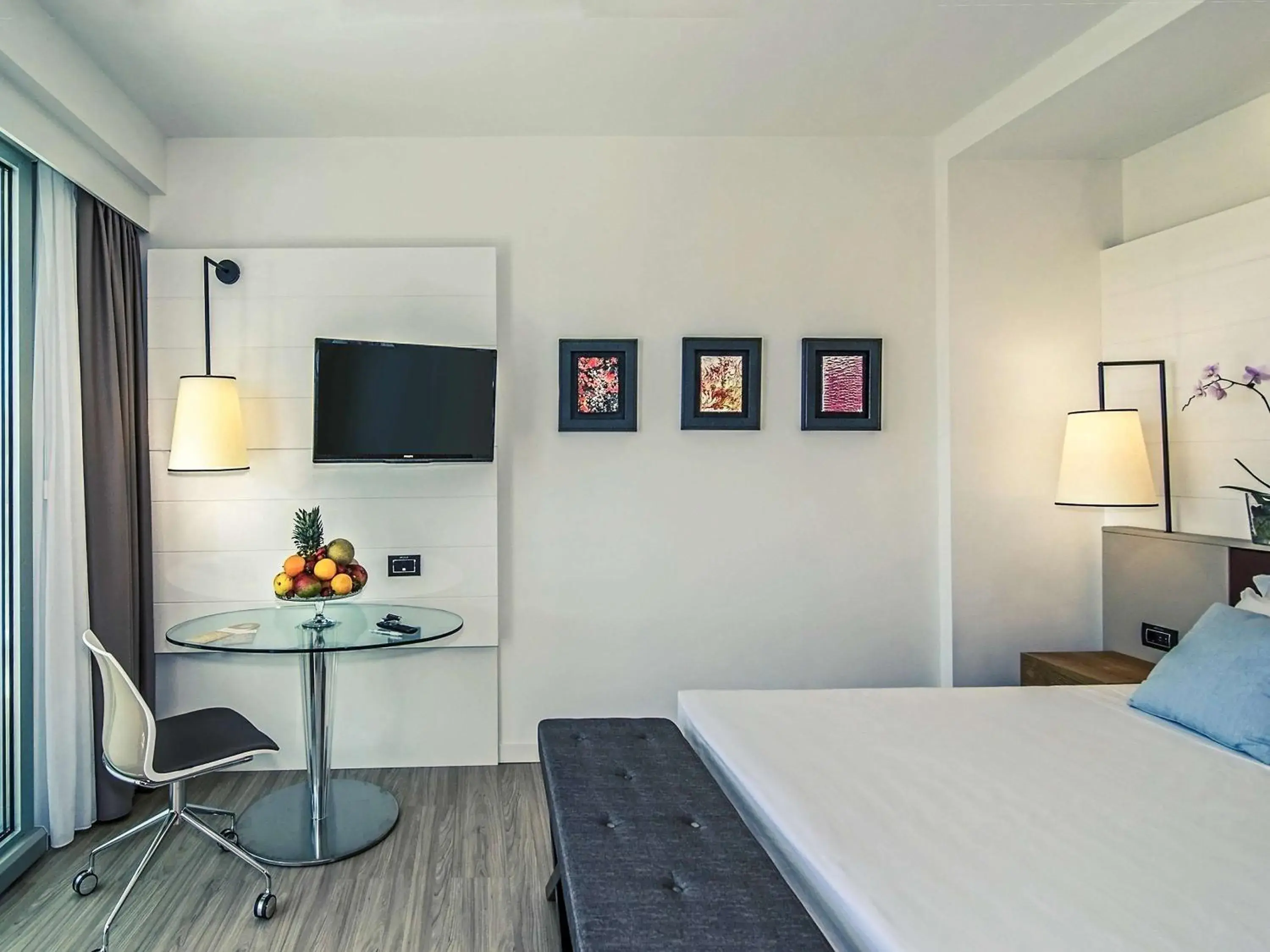 Photo of the whole room, Bed in Hotel Viareggio Photo of the whole room, Bed in Hotel Viareggio