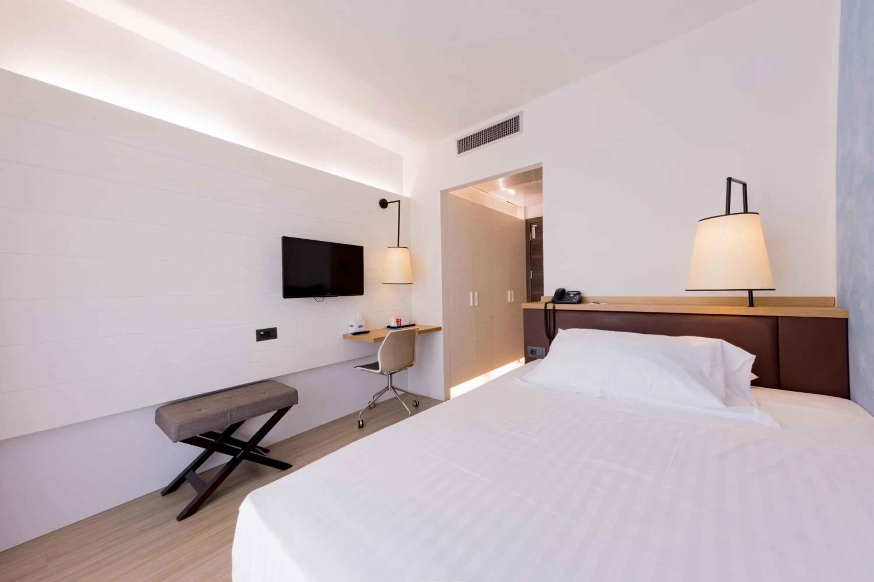 Bedroom, Bed in Hotel Viareggio