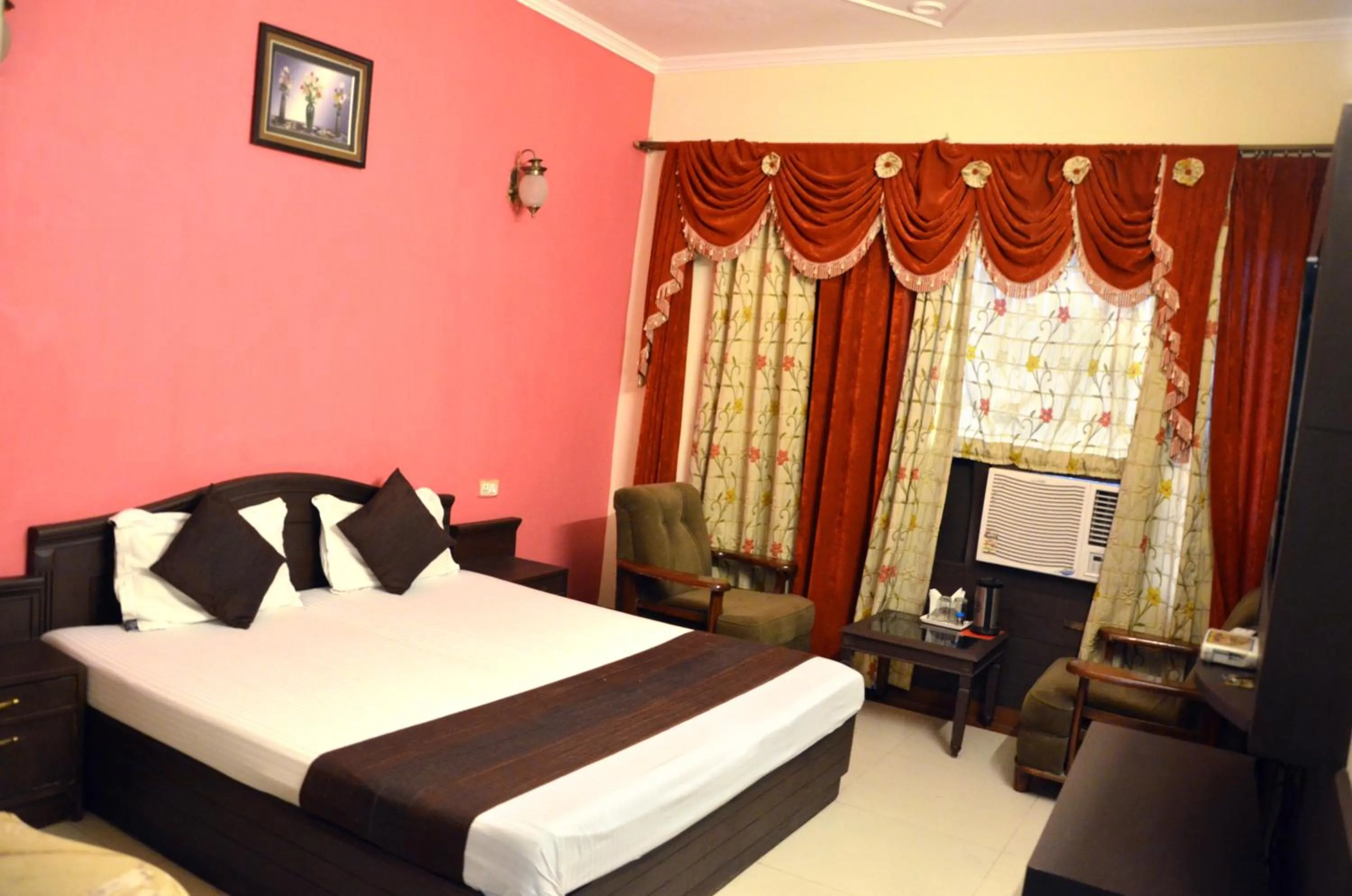 Bed in Hotel City Paradise