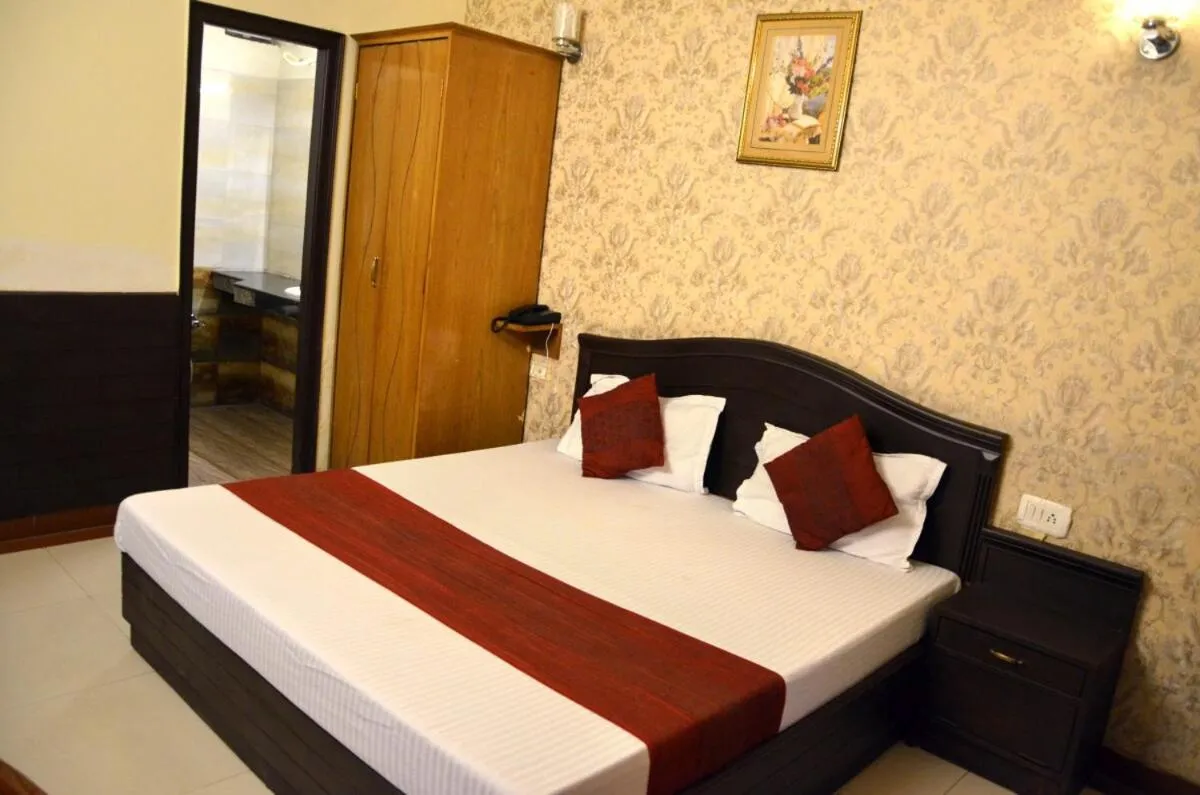 Bed in Hotel City Paradise