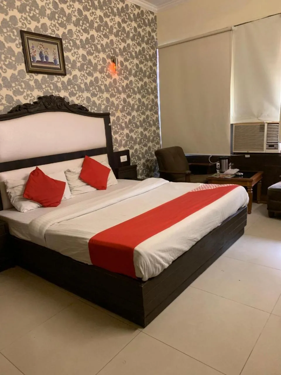 Bedroom, Bed in Hotel City Paradise