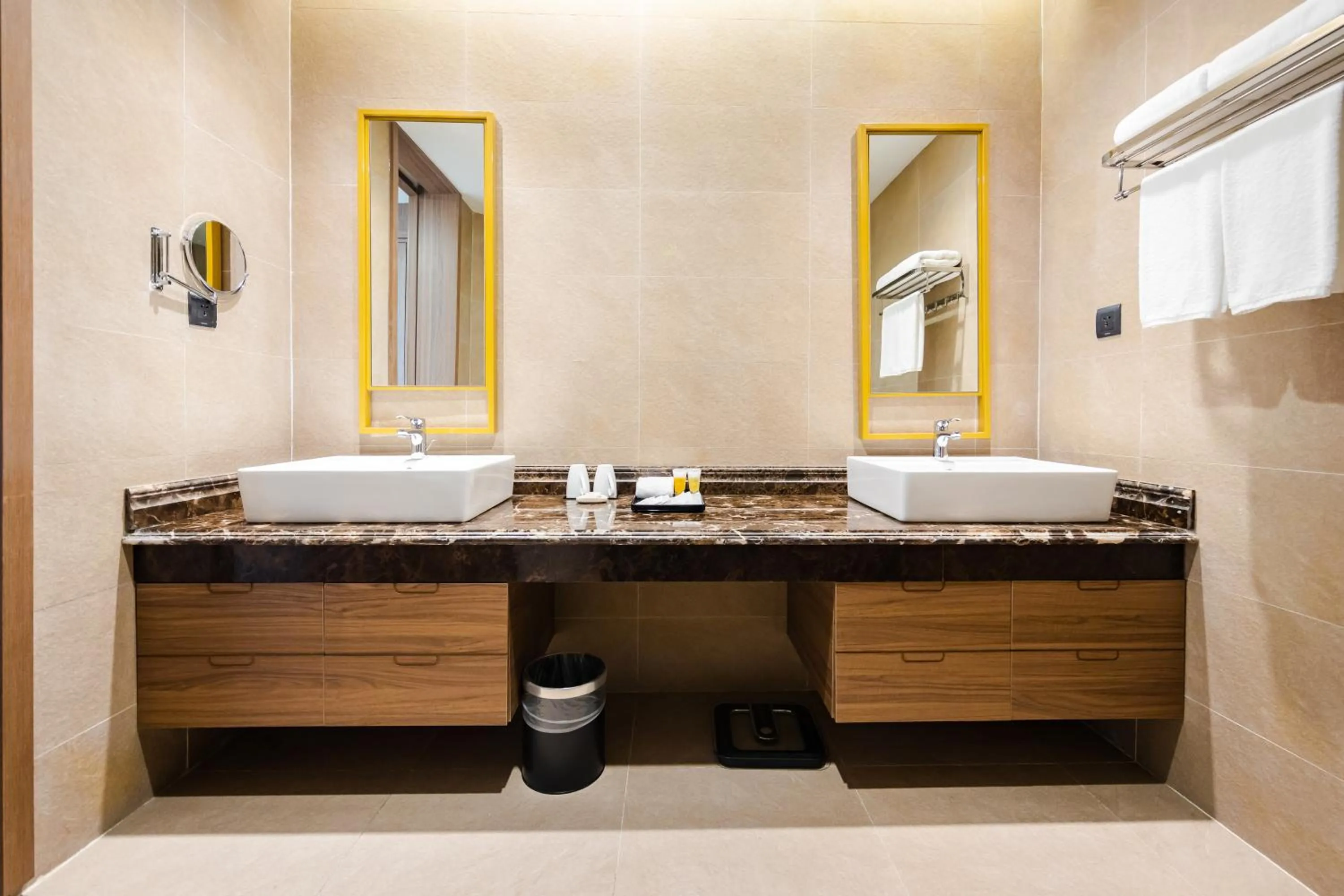 Bathroom in Muong Thanh Luxury Ha Long Centre II