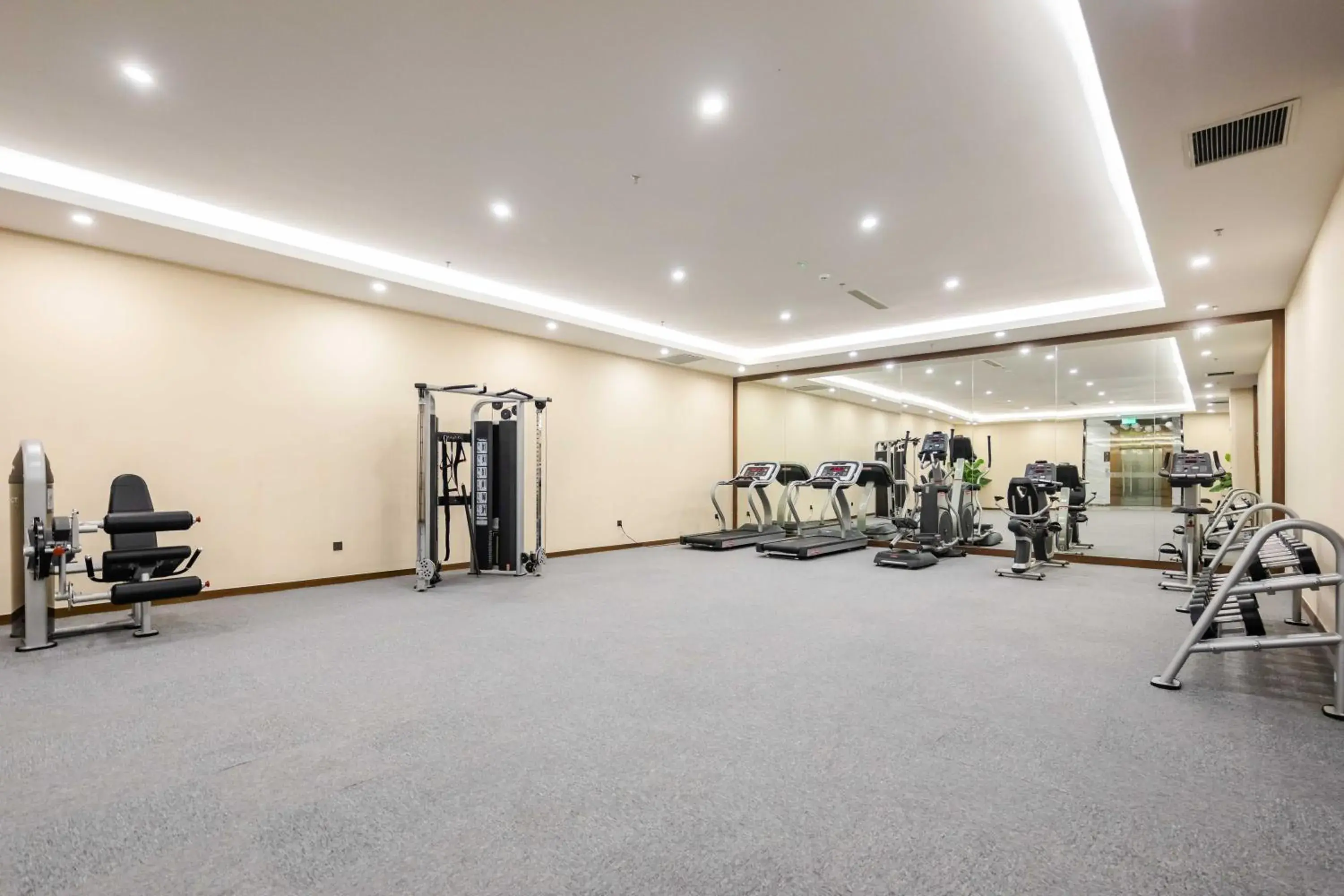 Fitness centre/facilities in Muong Thanh Luxury Ha Long Centre II Fitness centre/facilities in Muong Thanh Luxury Ha Long Centre II