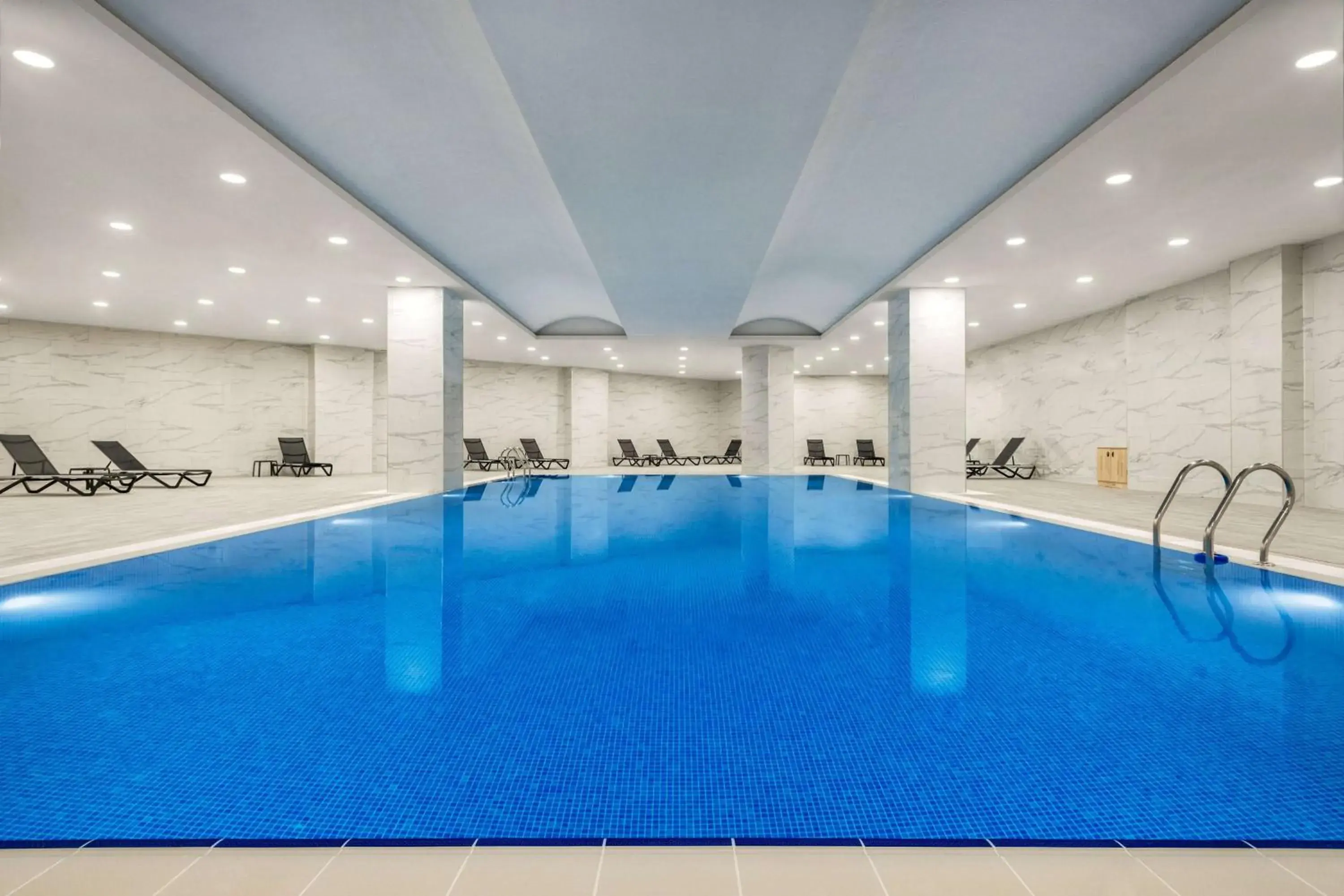 Pool view in Ramada Plaza by Wyndham Ordu Pool view in Ramada Plaza by Wyndham Ordu