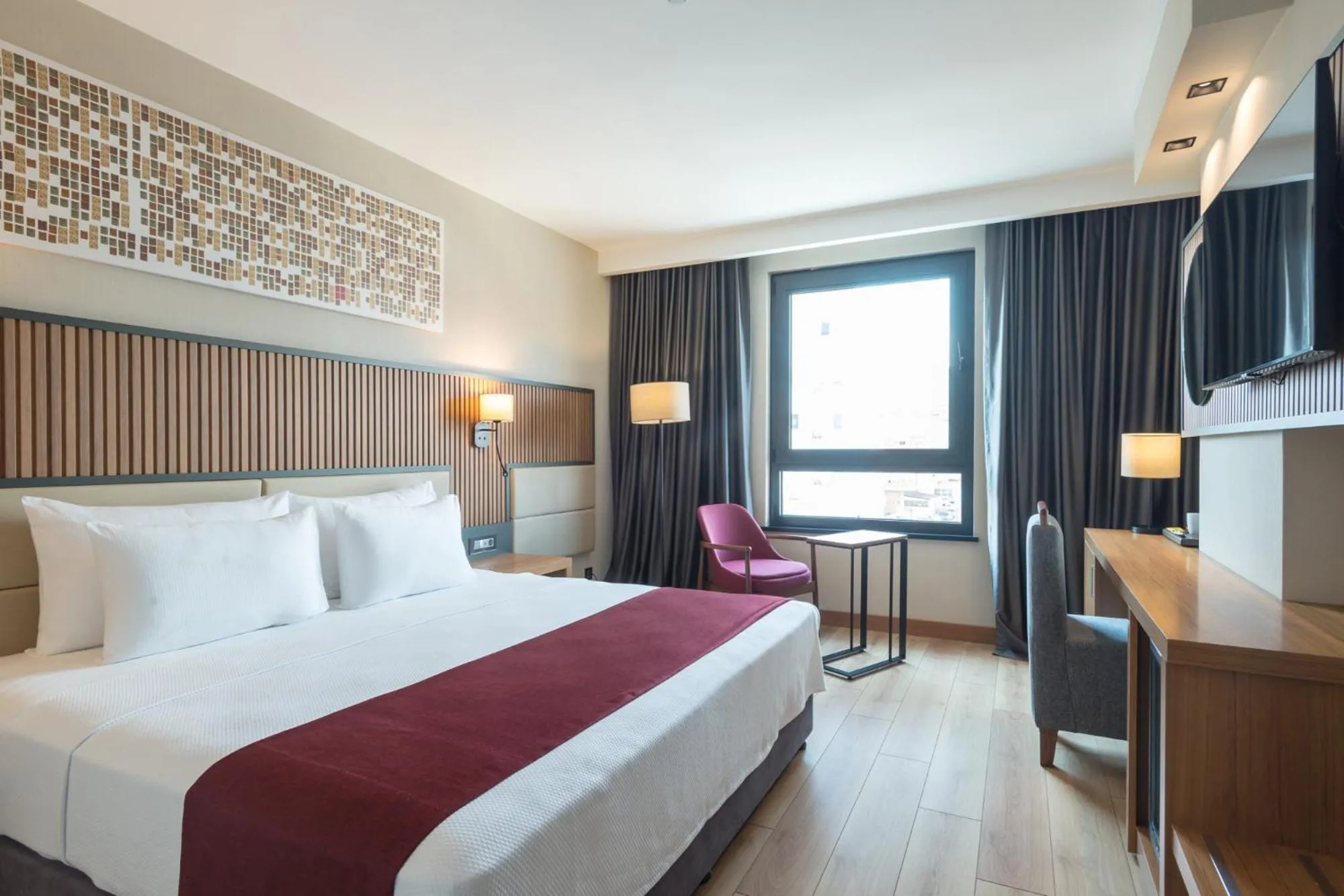 Bedroom, Bed in Ramada Plaza by Wyndham Ordu