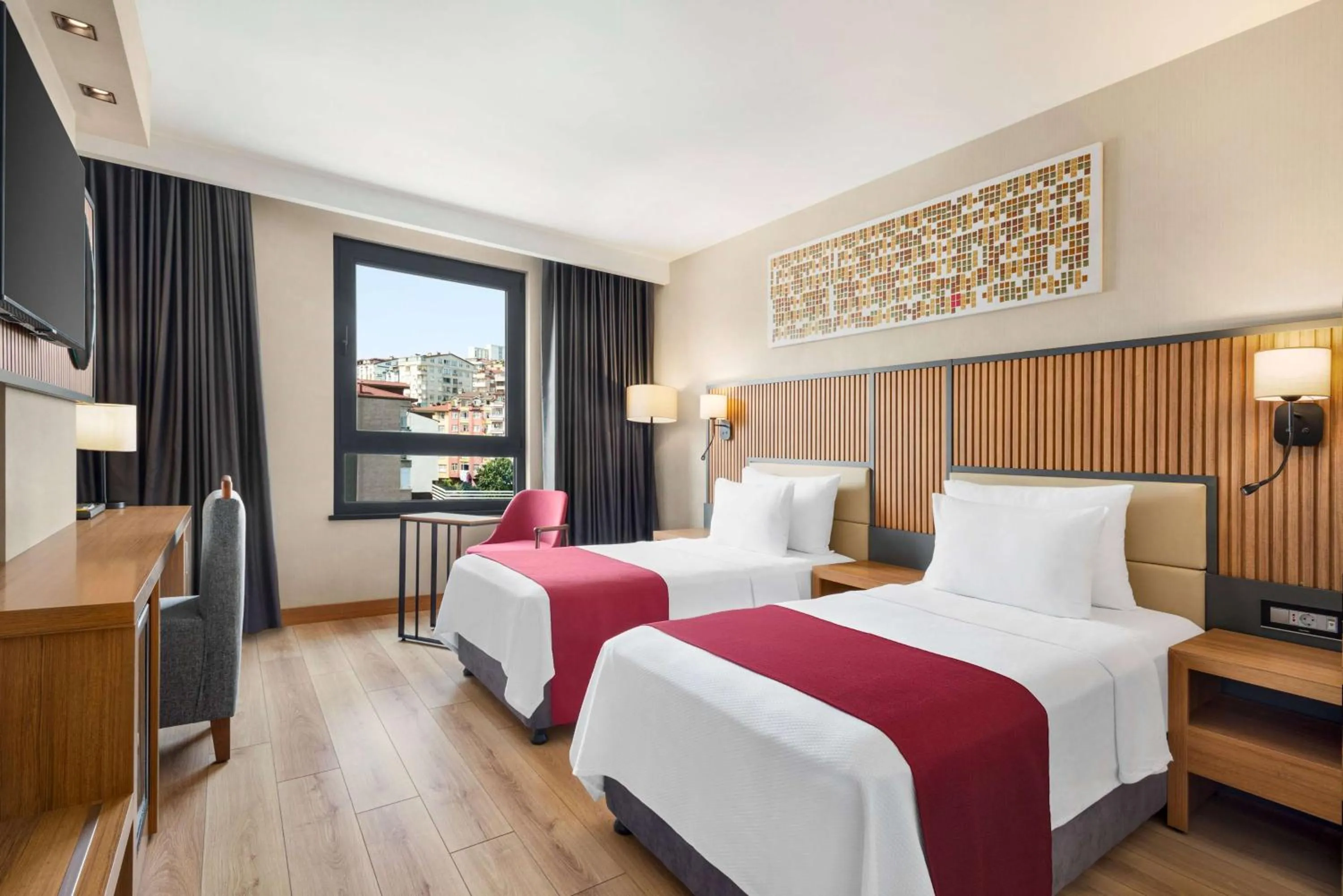 Photo of the whole room, Bed in Ramada Plaza by Wyndham Ordu